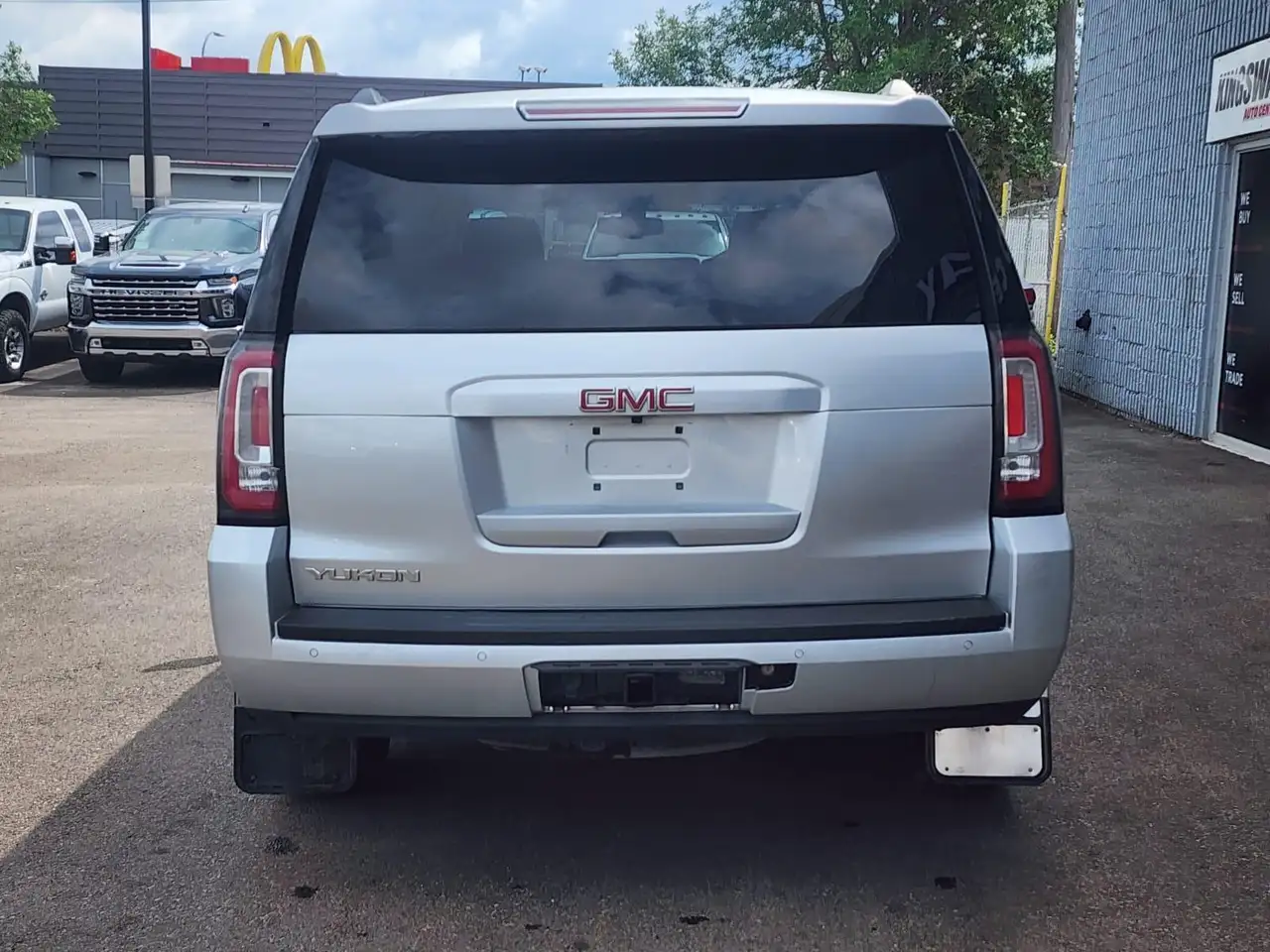 GMC Yukon снимка GMC Yukon