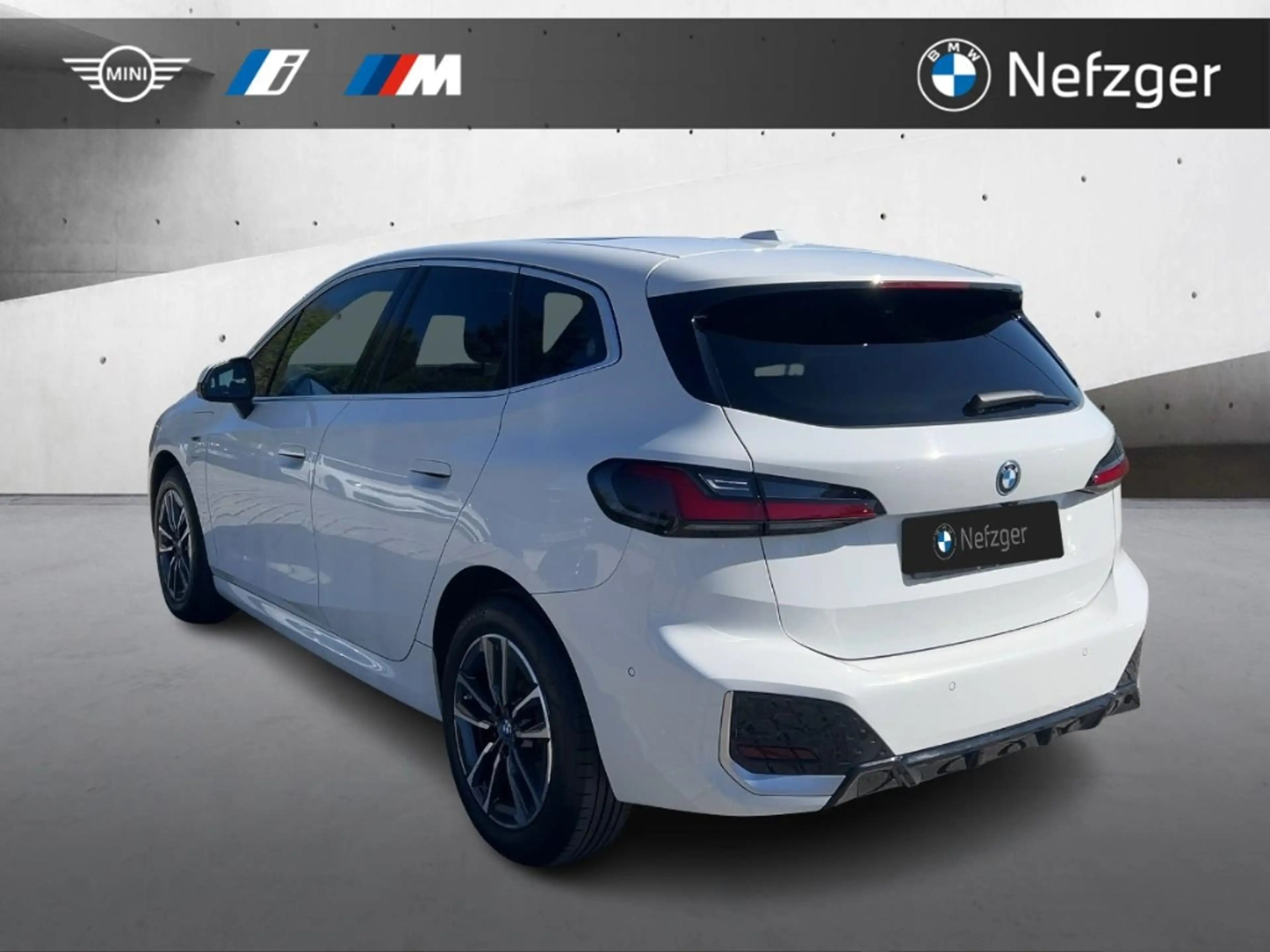 BMW 230 Active Tourer e xDrive M Sport RFK HUD PANO — photo 4