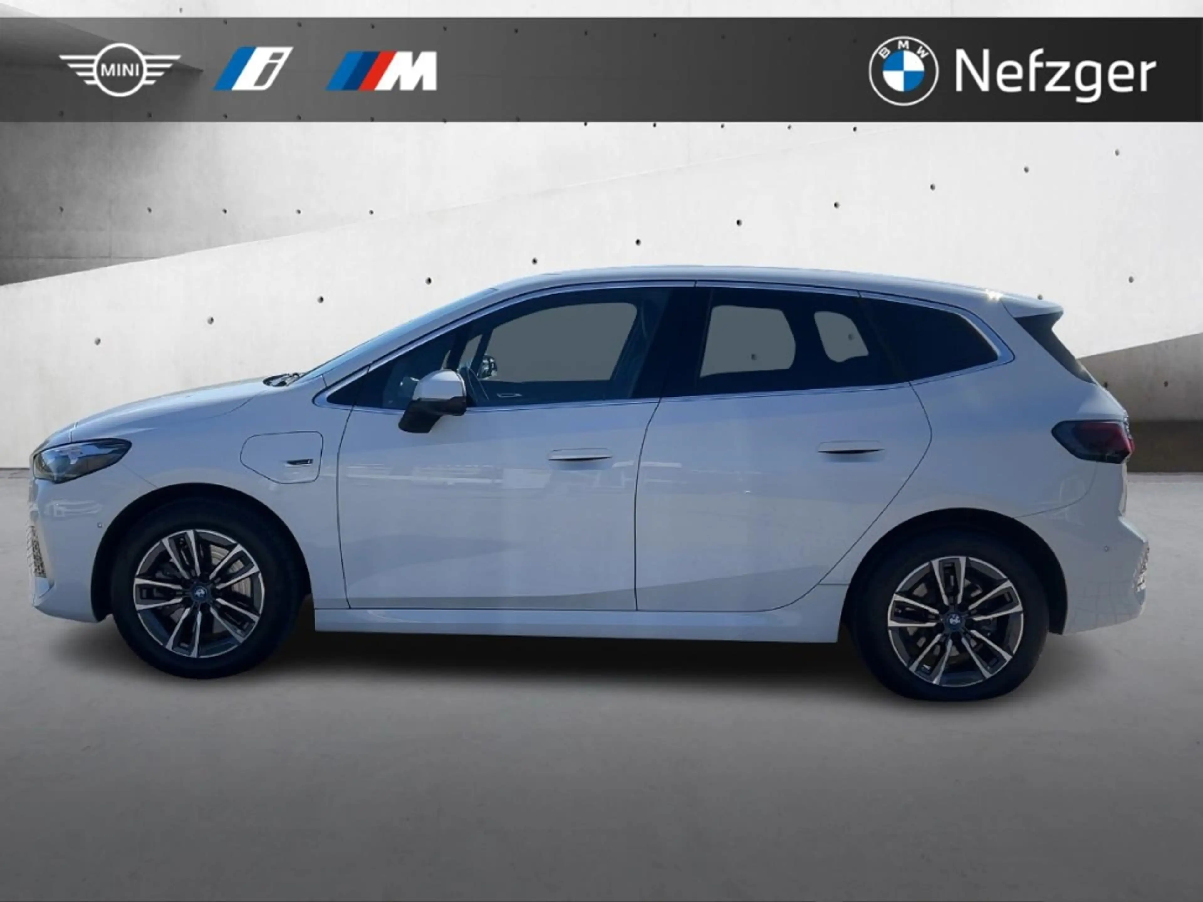 BMW 230 Active Tourer e xDrive M Sport RFK HUD PANO — photo 3