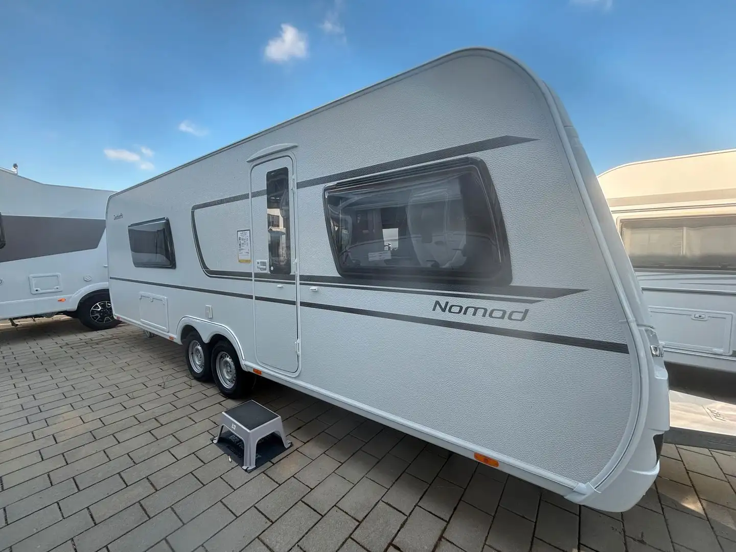 Dethleffs NOMAD 650 RQT - 1