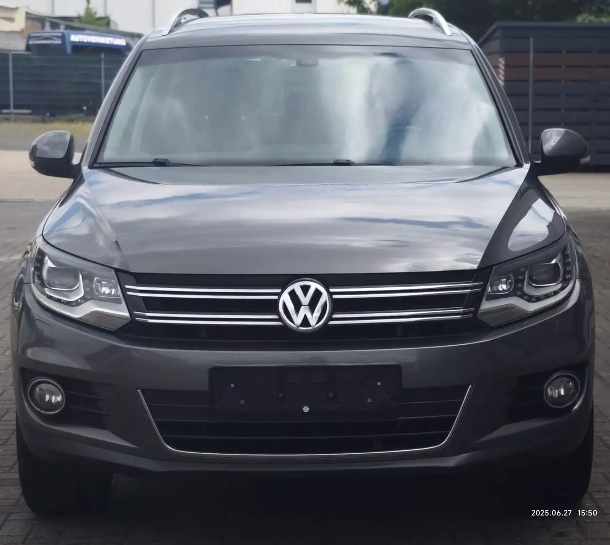 Volkswagen Tiguan Sport & Style 4Motion ALCNTARA-SHZ-BT-NAV Szürke - 2