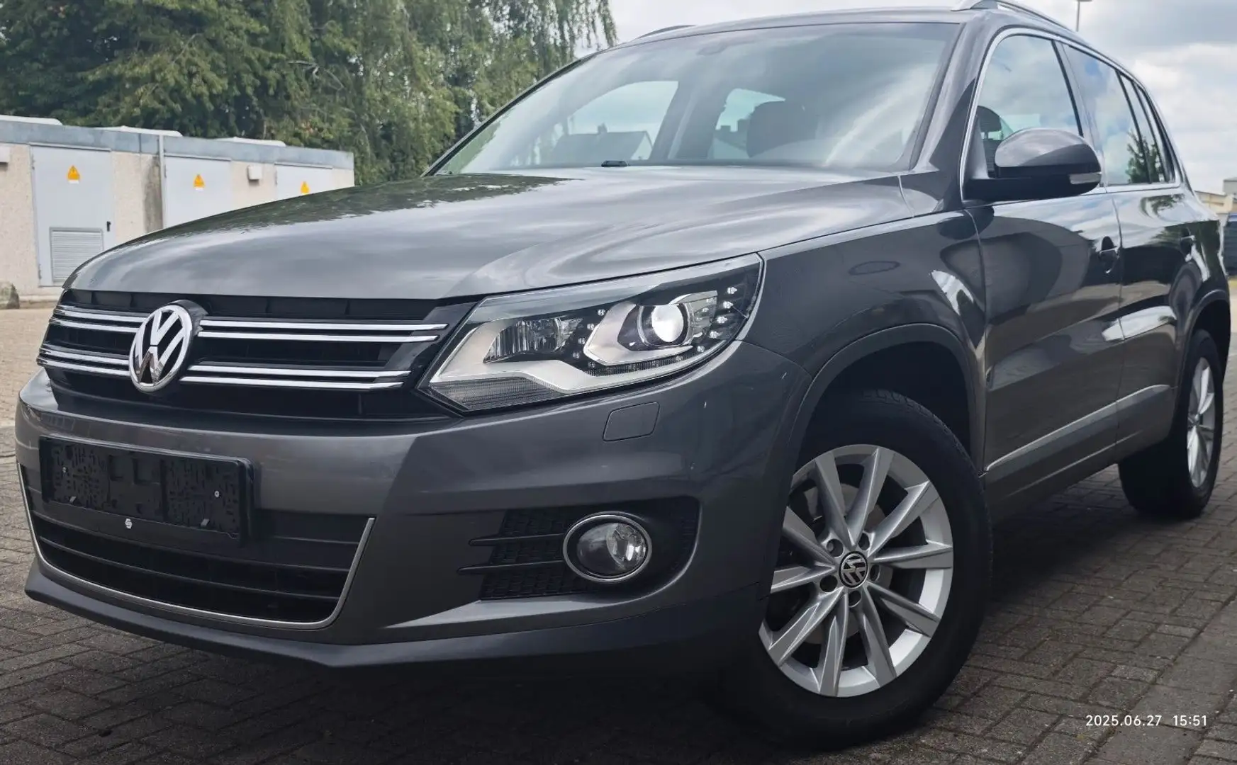 Volkswagen Tiguan Sport & Style 4Motion ALCNTARA-SHZ-BT-NAV Szürke - 1