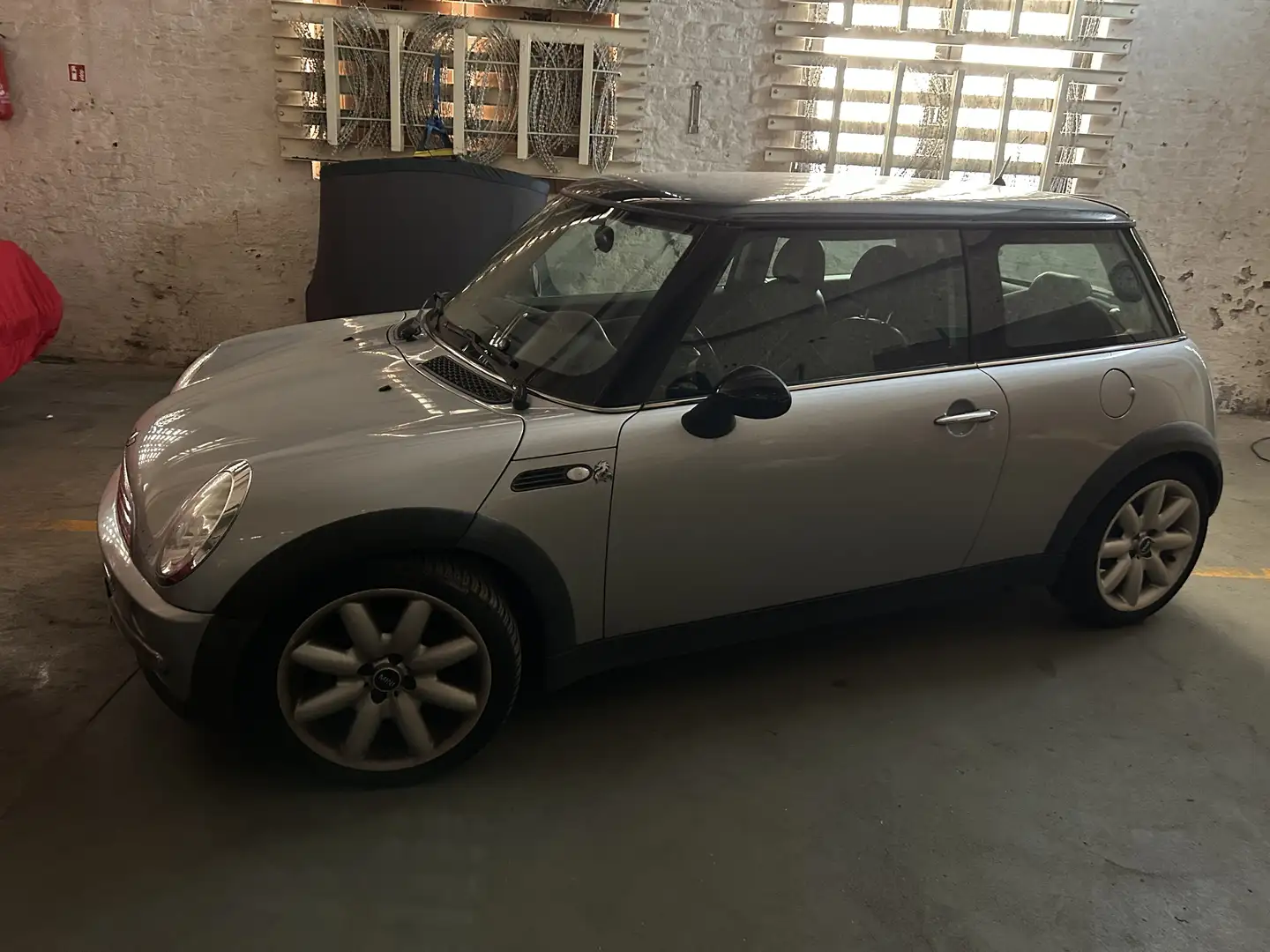 MINI One Cooper Grau - 1