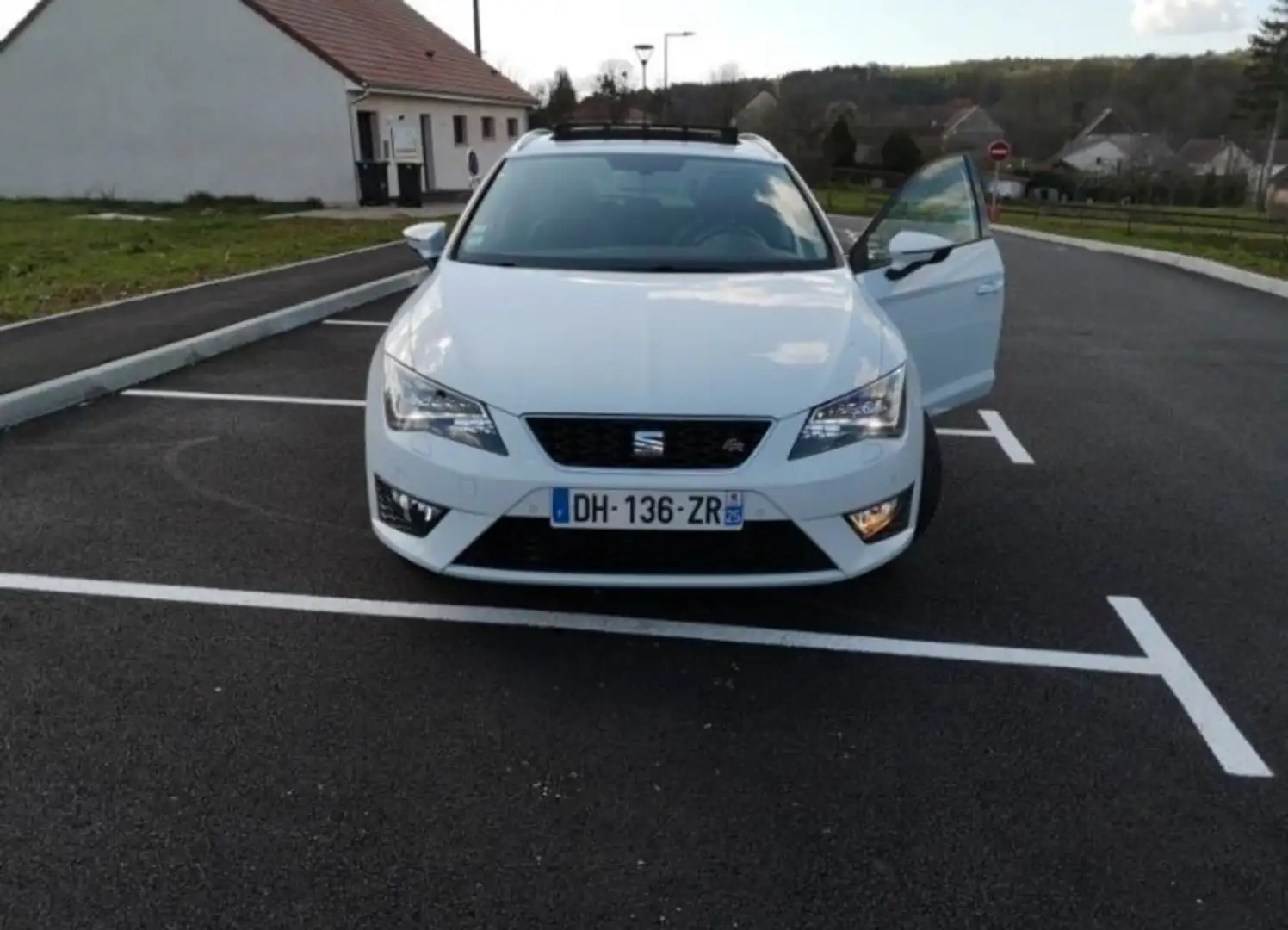 SEAT Leon Leon ST 2.0 TDI 150 Start/Stop FR - 2