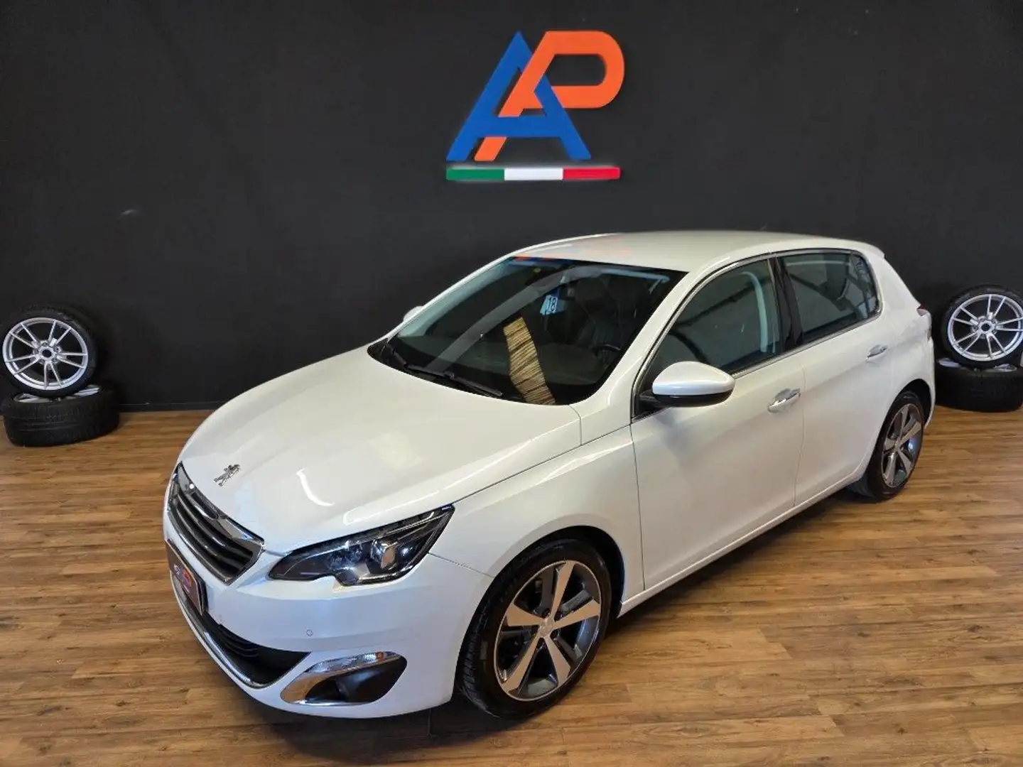 Peugeot 308 BlueHDi 120 S&S EAT6 GT Line Weiß - 2