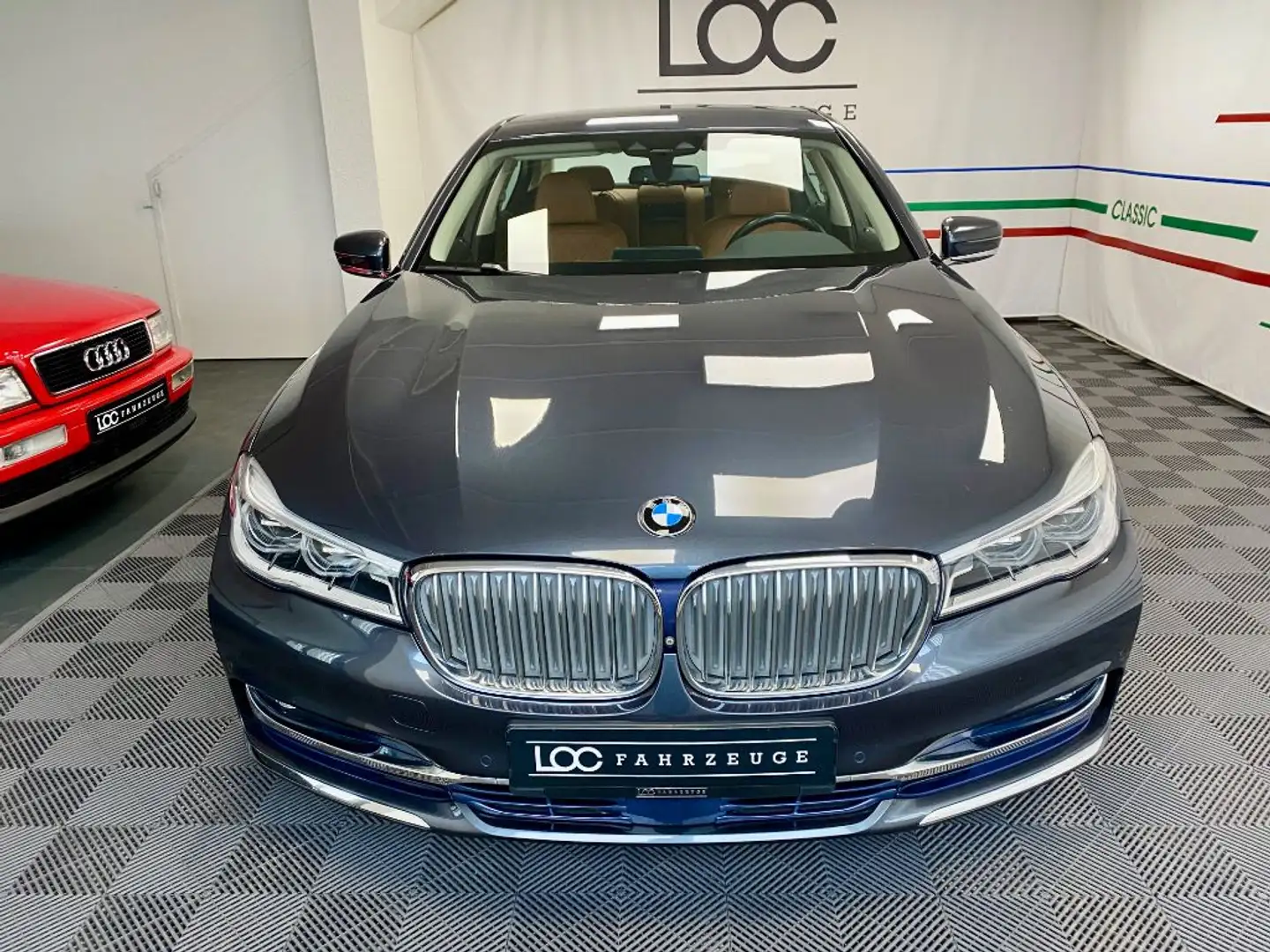 BMW 730 730d xDrive Business Pure*Excellence*Exclusivleder Šedá - 2