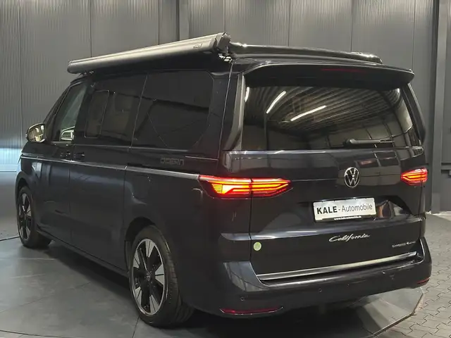 Volkswagen California view 3