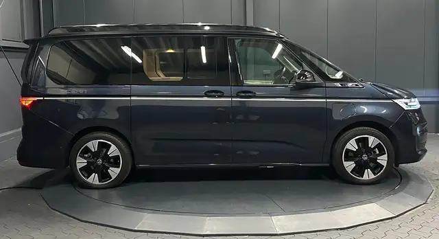 Volkswagen California view 6