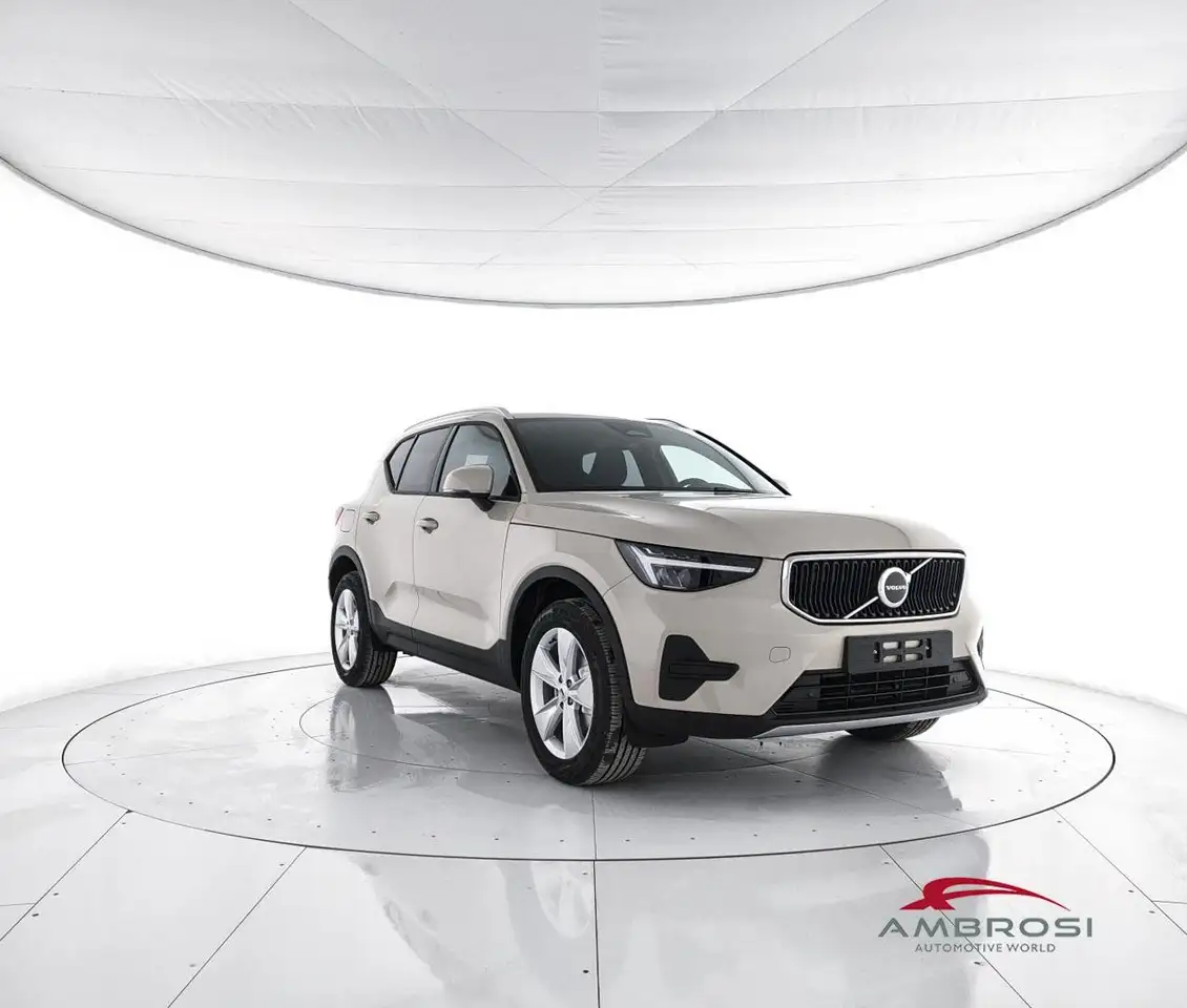 Volvo XC40 2026