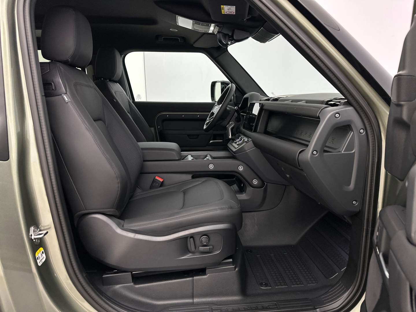 Land Rover Defender 90 D250 X-Dynamic SE AWD Auto -  - Joinsteer - #2