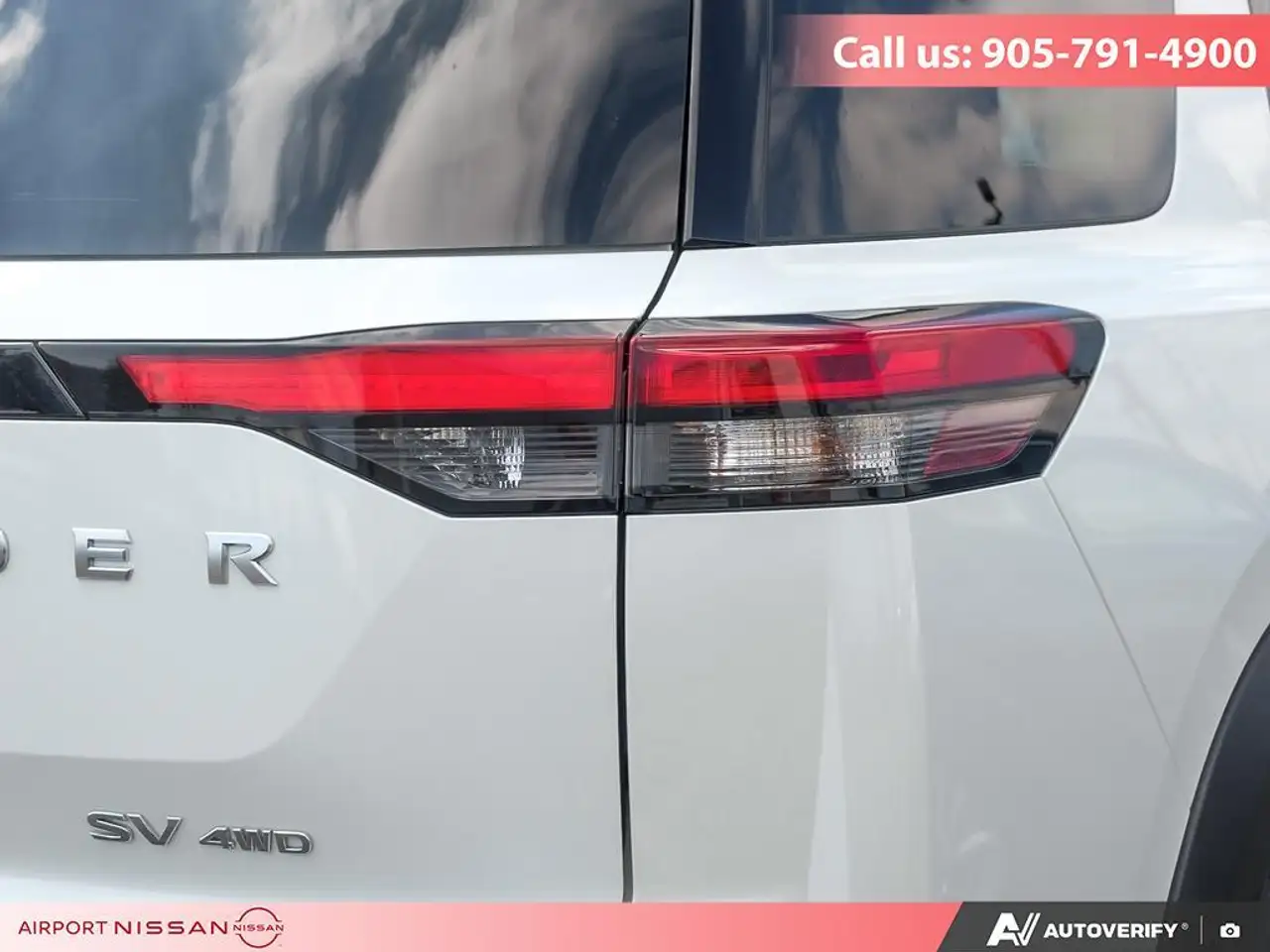 Nissan Pathfinder снимка Nissan Pathfinder