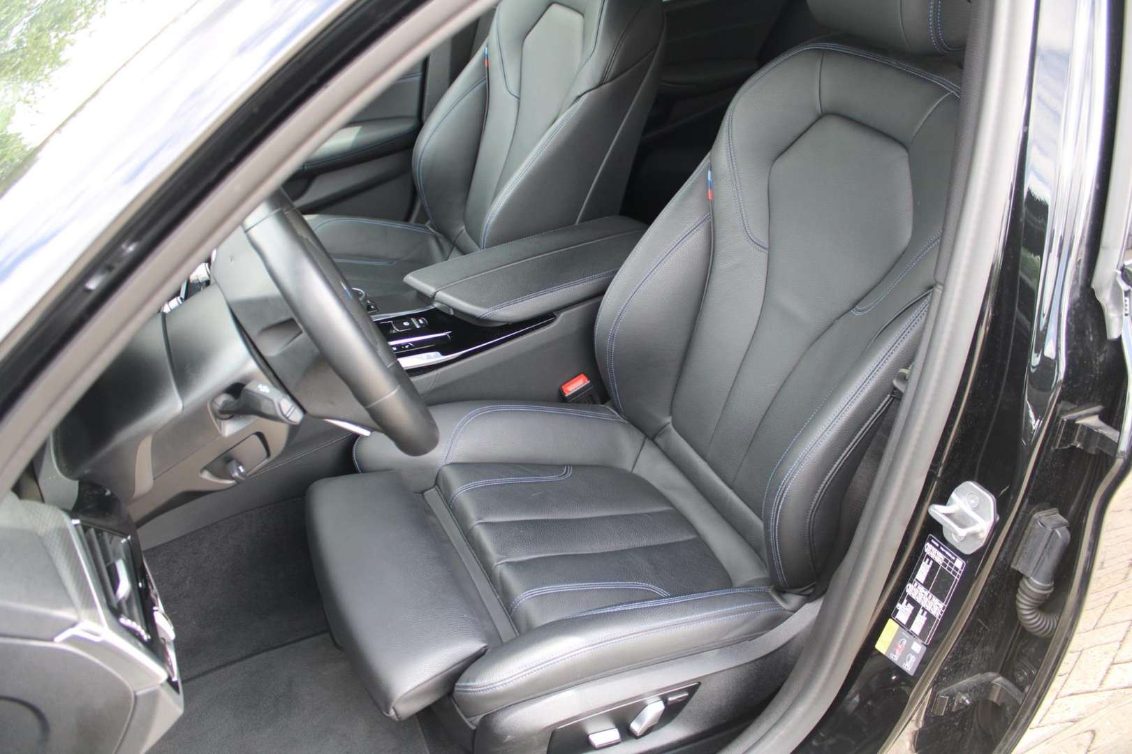 BMW Série 5 545e XDrive M-Sport -  - Joinsteer - #4