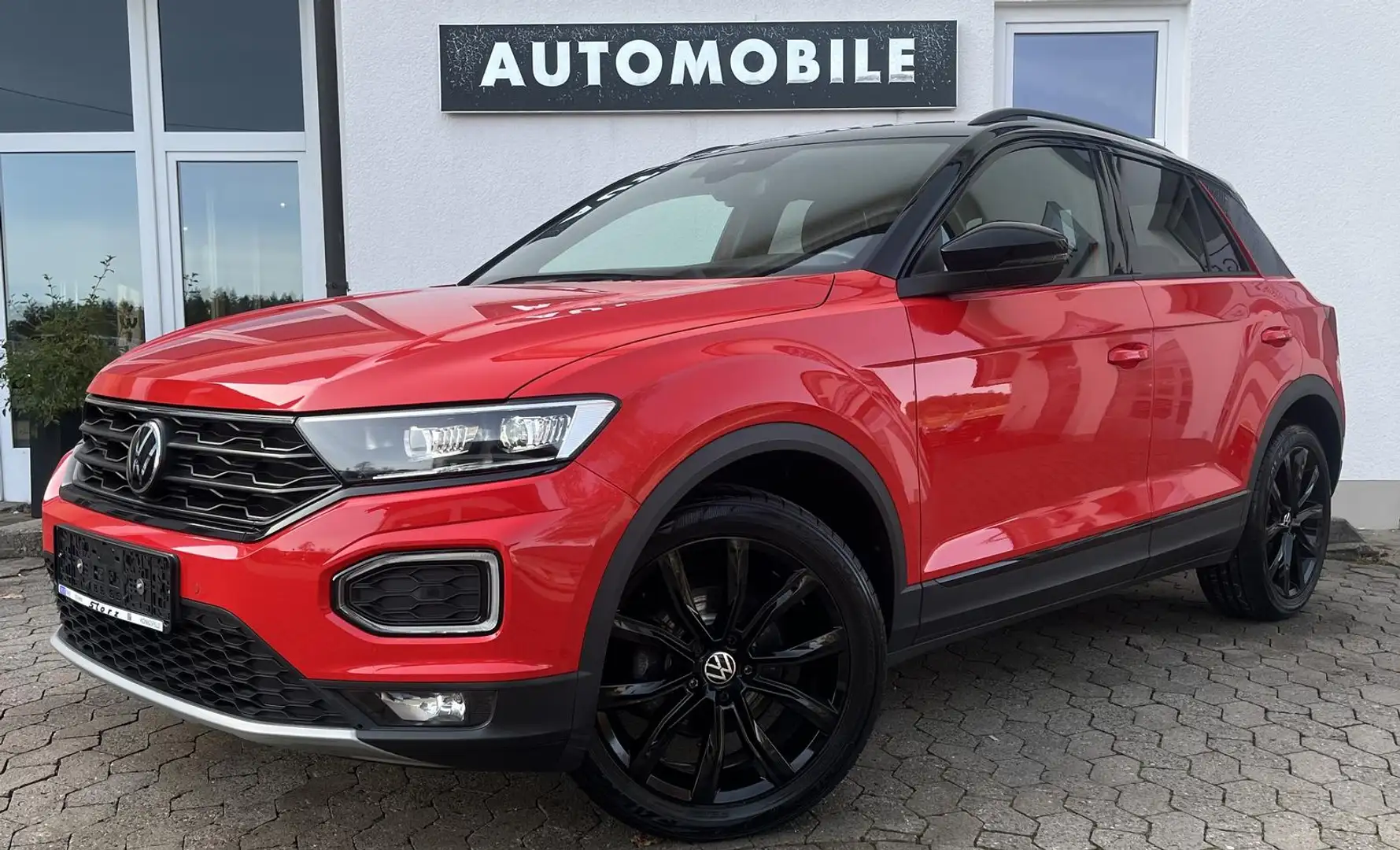 Volkswagen T-Roc Sport 1.5 TSI DSG LED NAVI KAMERA ACC AHK Rot - 1