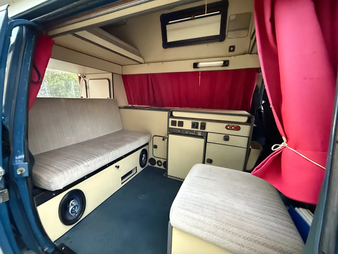 Volkswagen T3/MULTIVAN/CARAVELLE Transporter 253 092/M516, foto 12