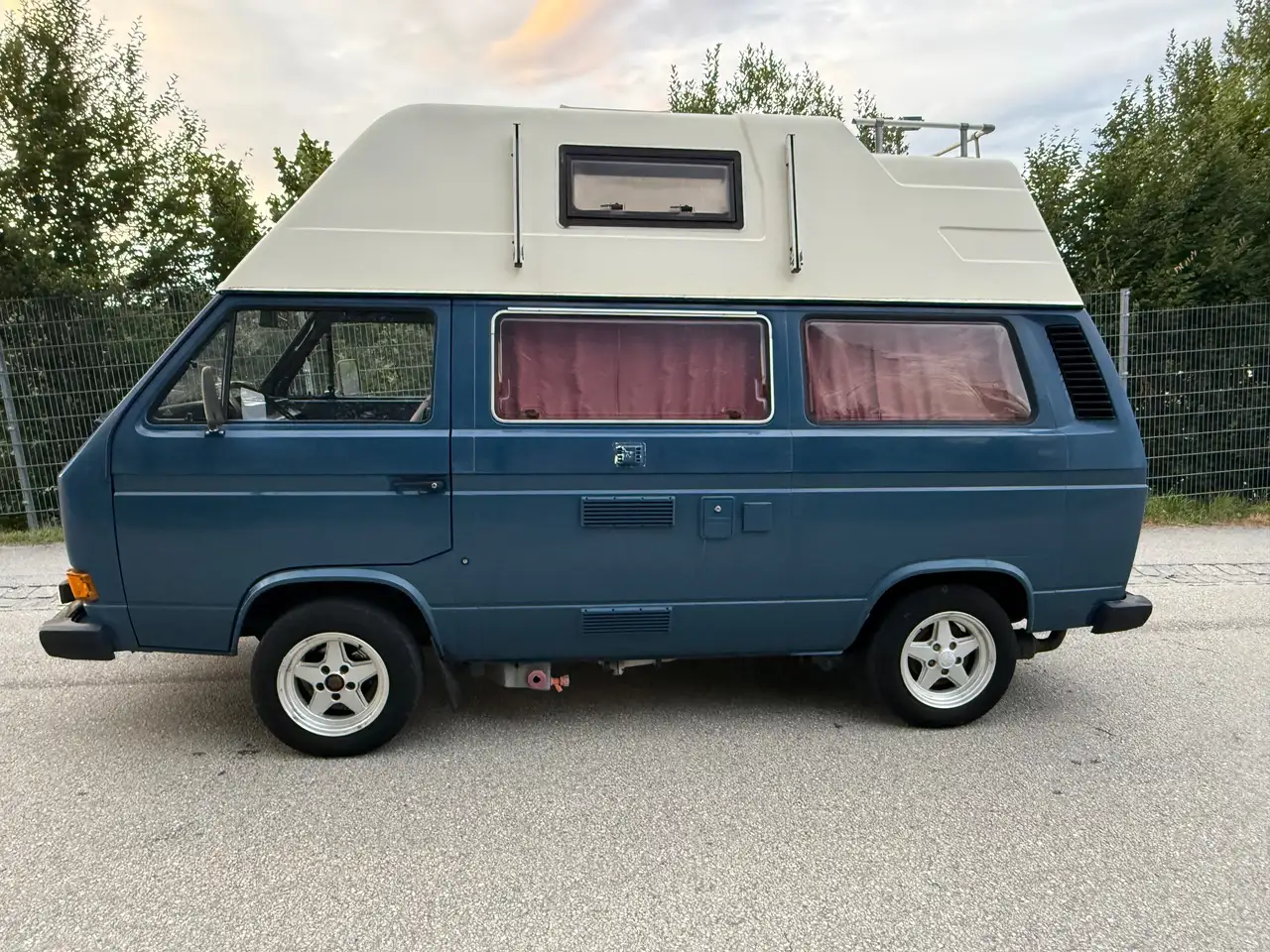 Volkswagen T3/MULTIVAN/CARAVELLE Transporter 253 092/M516, foto 3