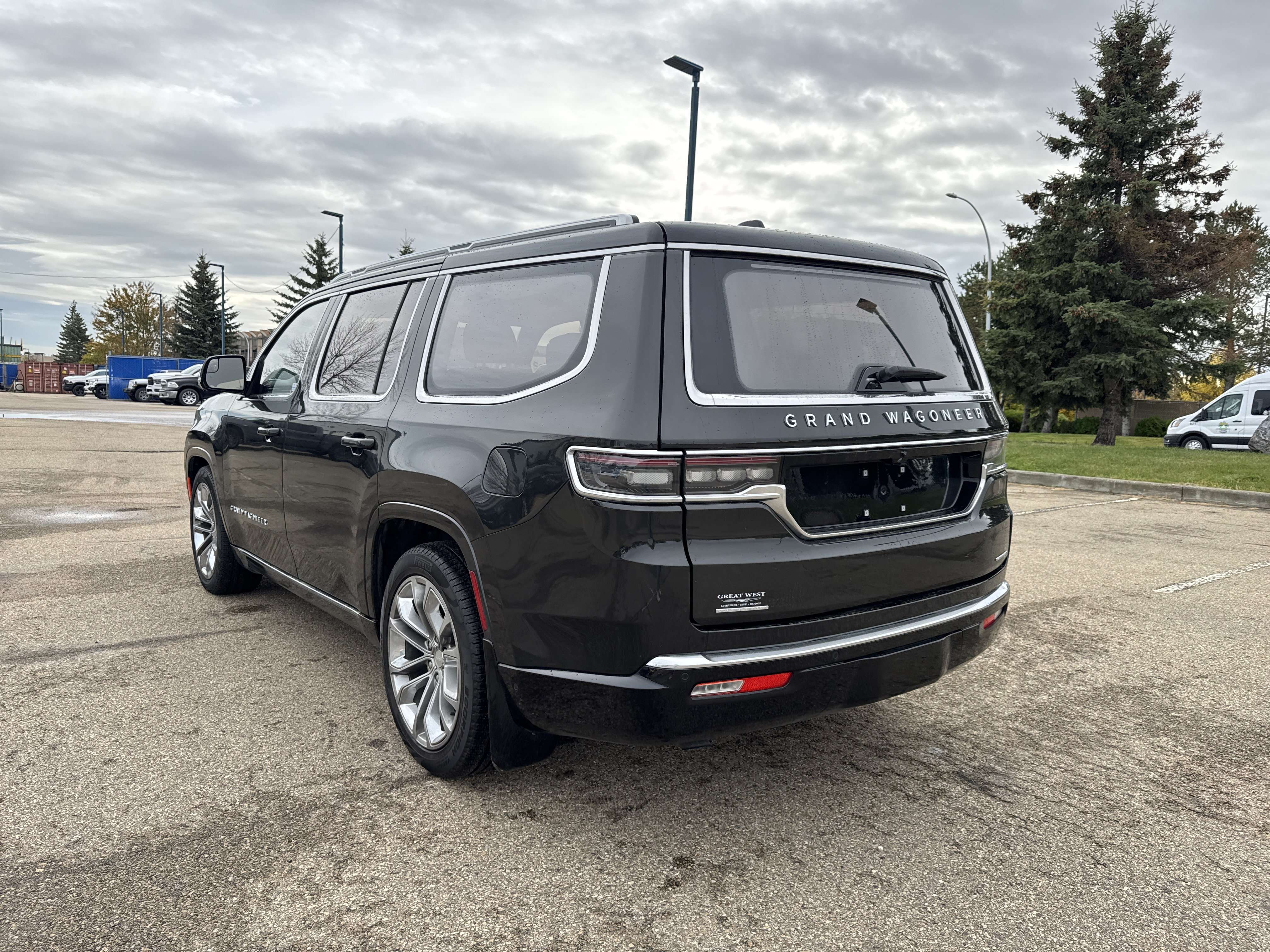 2023 Jeep Grand Wagoneer