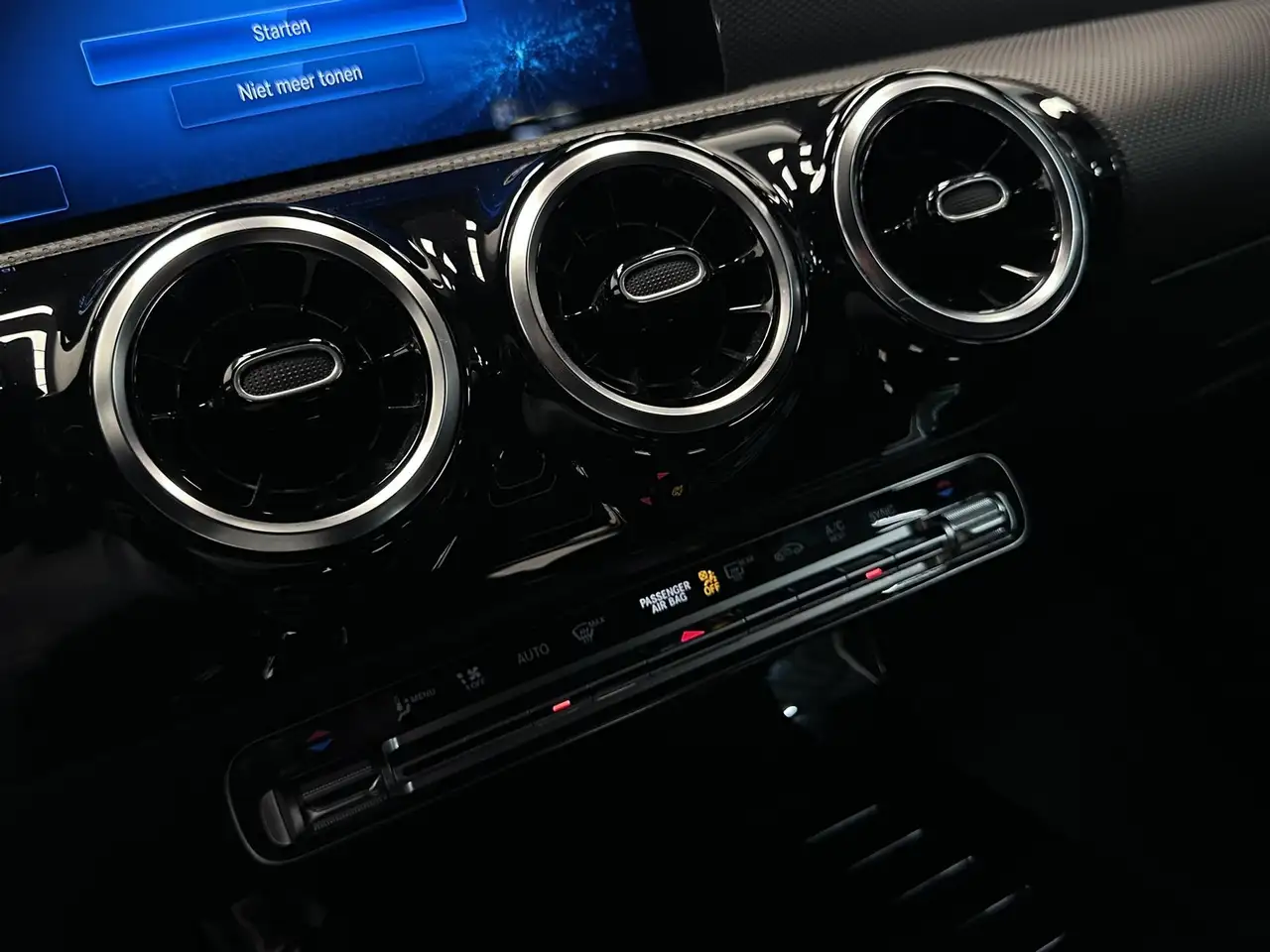 Mercedes-Benz CLA 180d*2.0d*AUT*NAVI*CAMERA*LED*SHOOTING BRAKE*, миниатюра 24