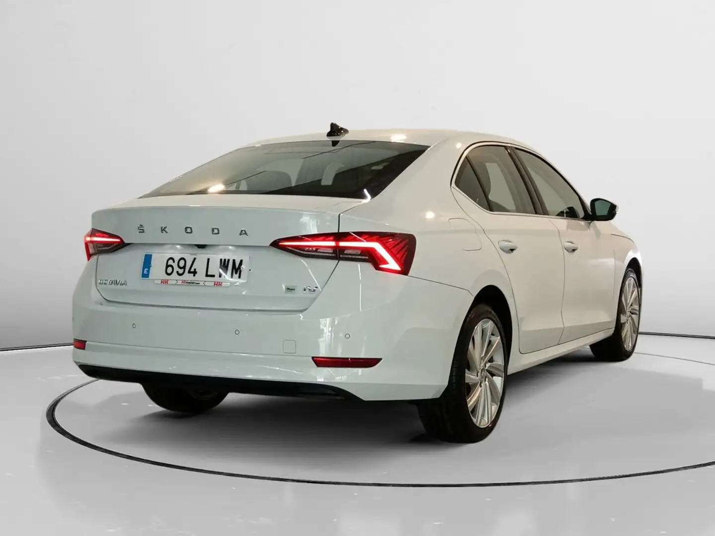 Skoda Octavia Ambition Blanco - 2