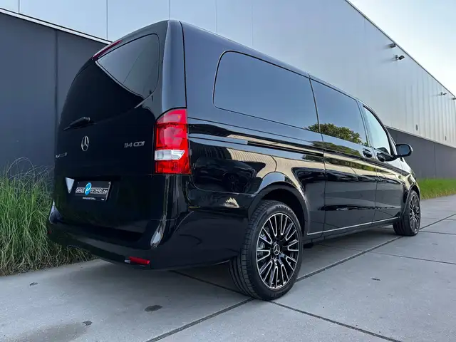 Mercedes-Benz Vito view 3