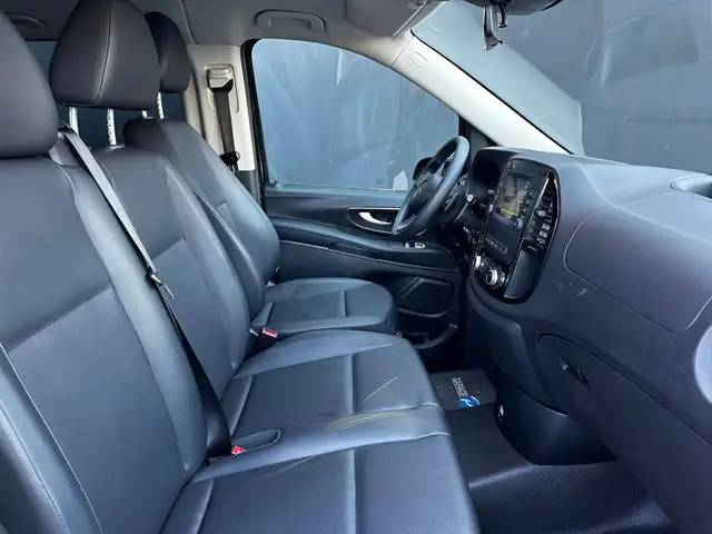 Mercedes-Benz Vito view 10