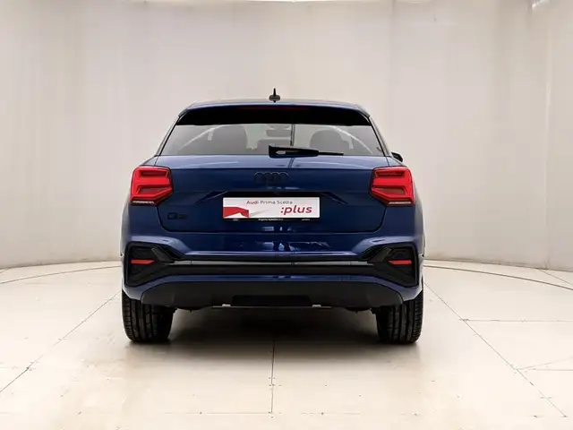 Audi Q2 view 5
