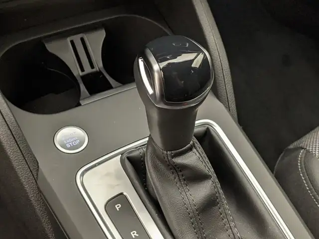 Audi Q2 view 14