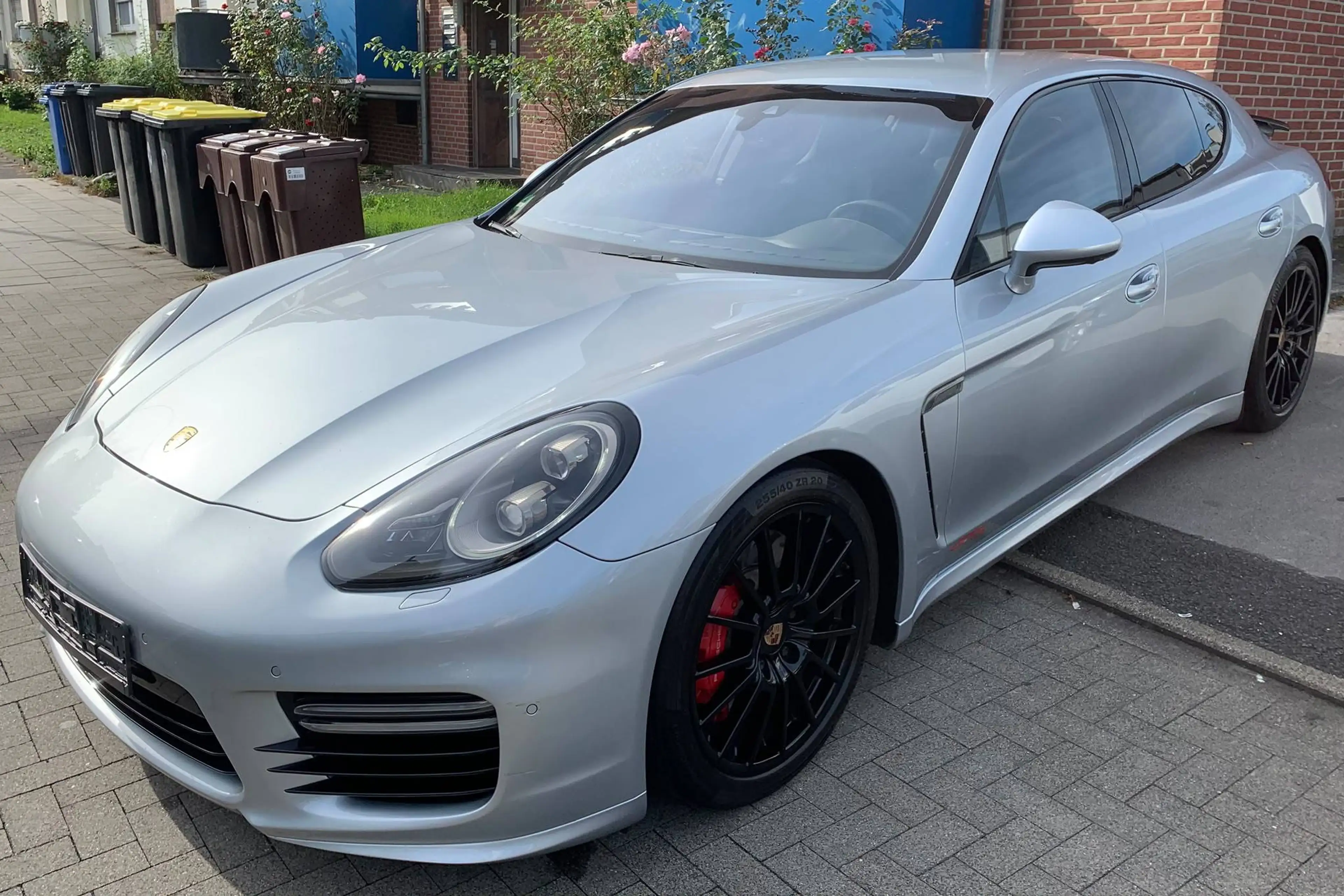 Porsche Panamera GTS *CHRONO-LED-BOSE* — photo 2