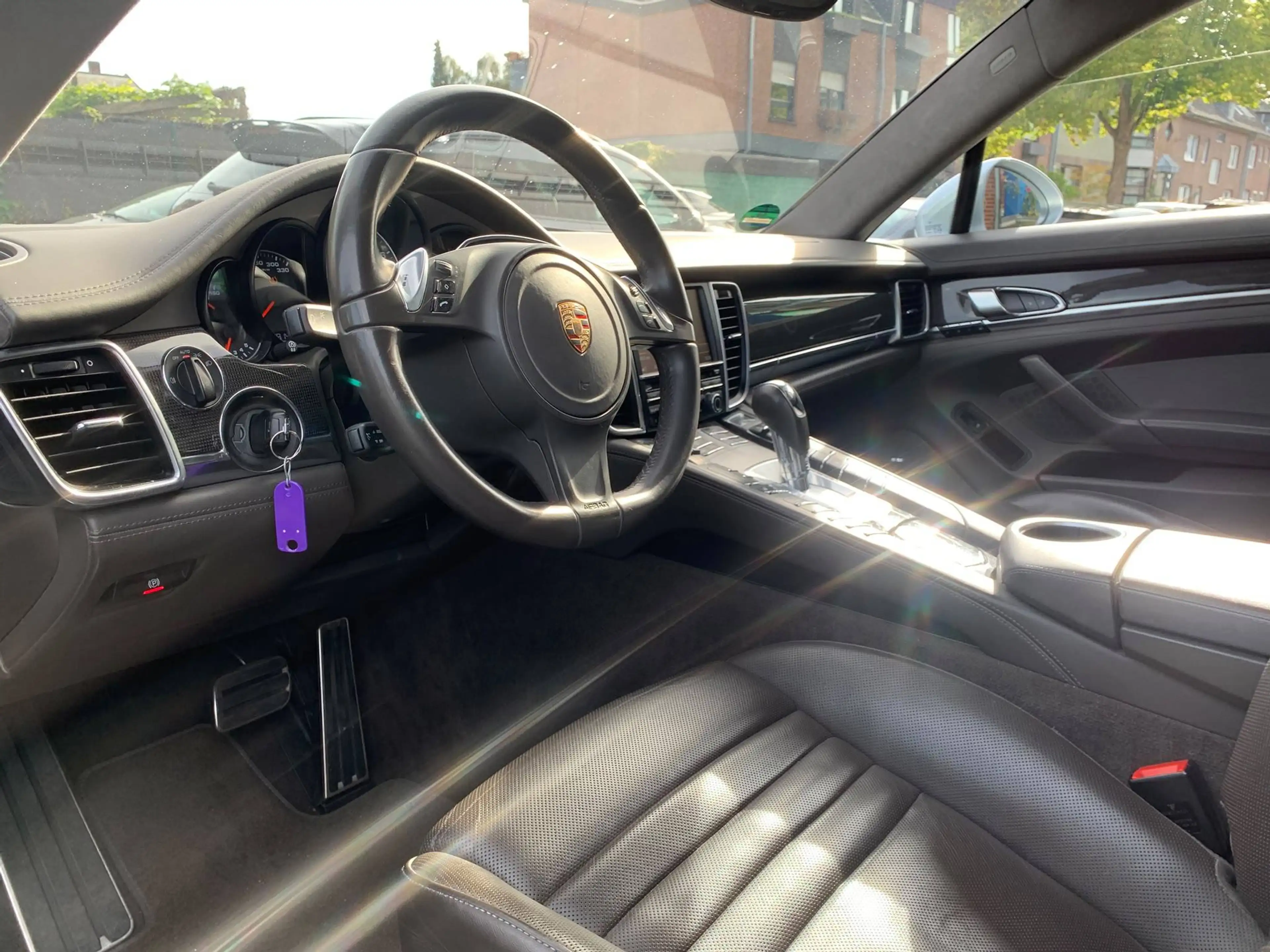 Porsche Panamera GTS *CHRONO-LED-BOSE* — photo 11