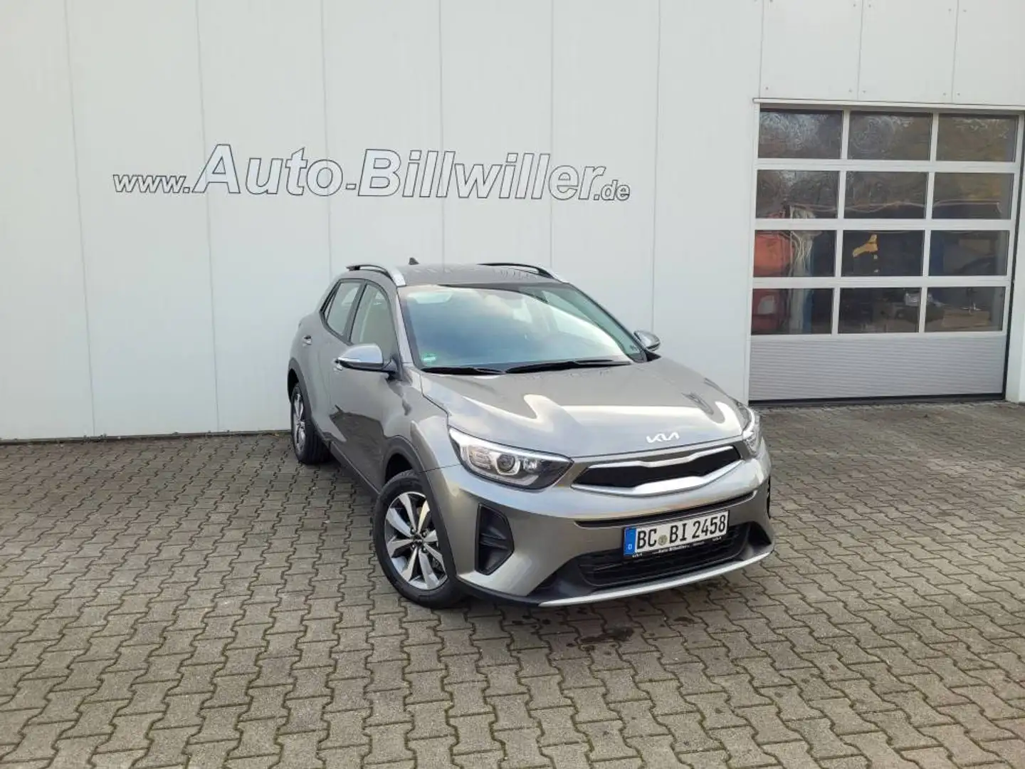 Kia Stonic 1.0 T-GDI (100 PS) ISG Vision Grau - 1