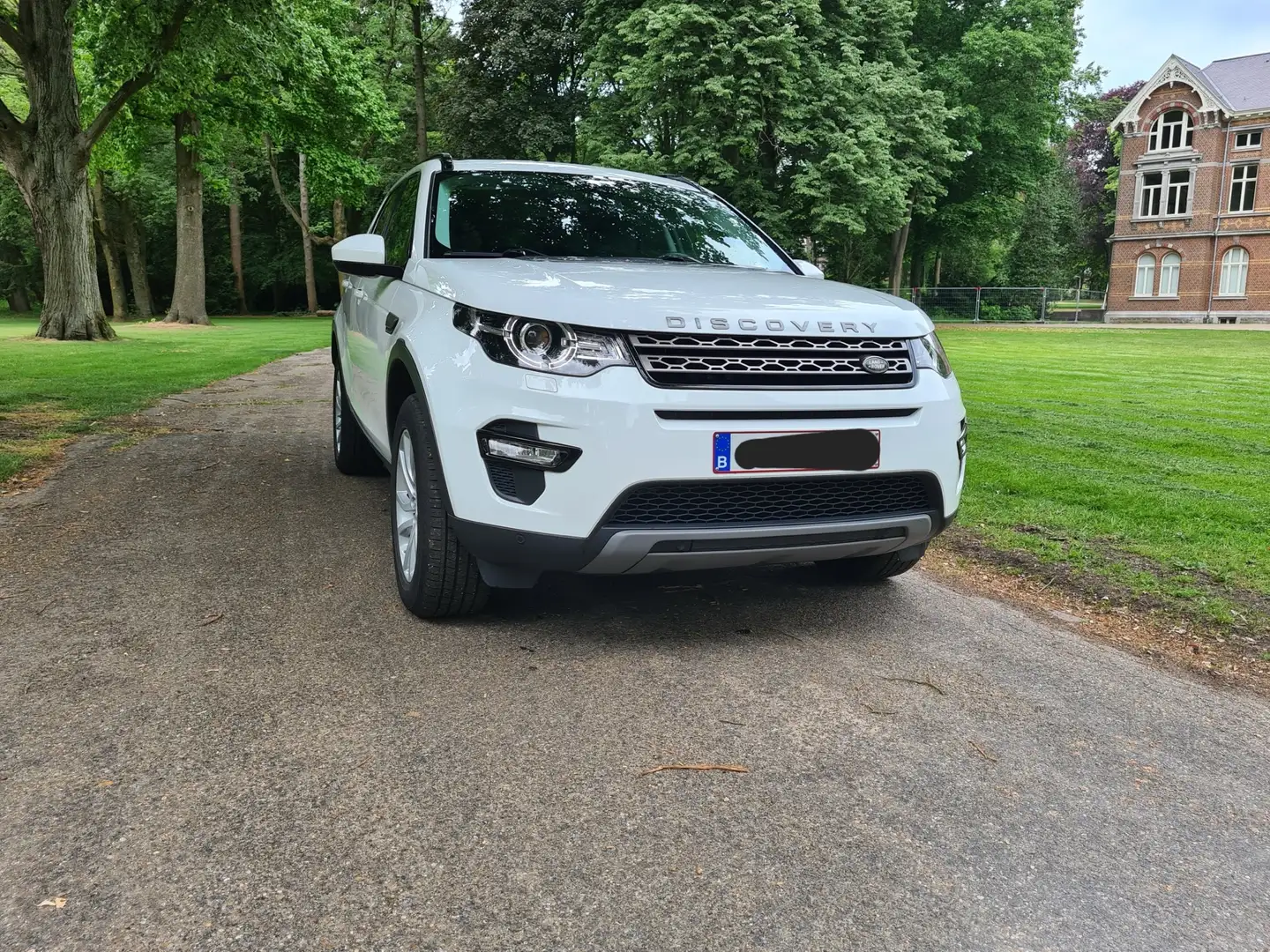 Land Rover Discovery Sport TD4 SE Aut. 179 pk! Wit - 2