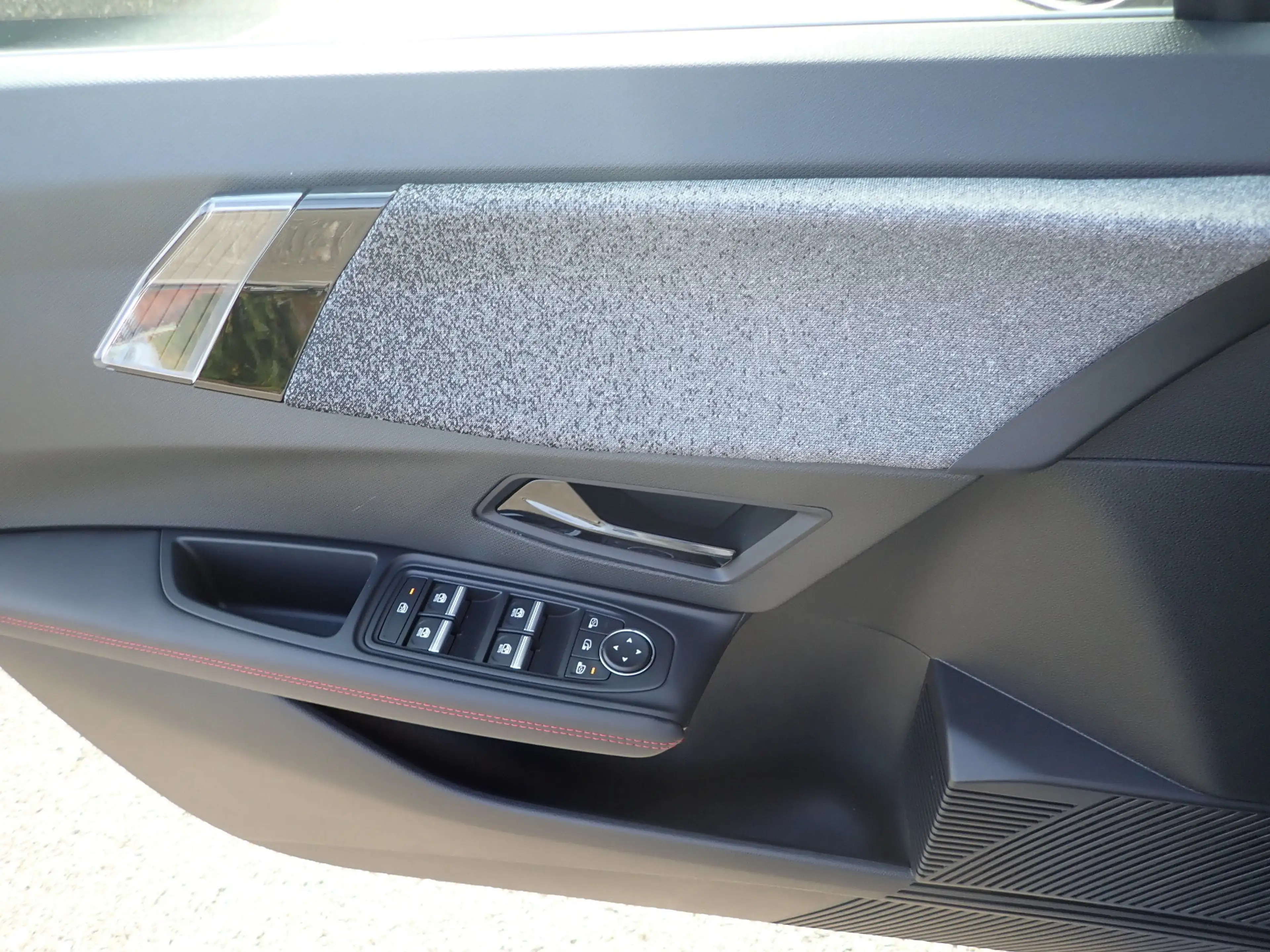 Renault Clio Techno TCe 115 EDC — photo 14