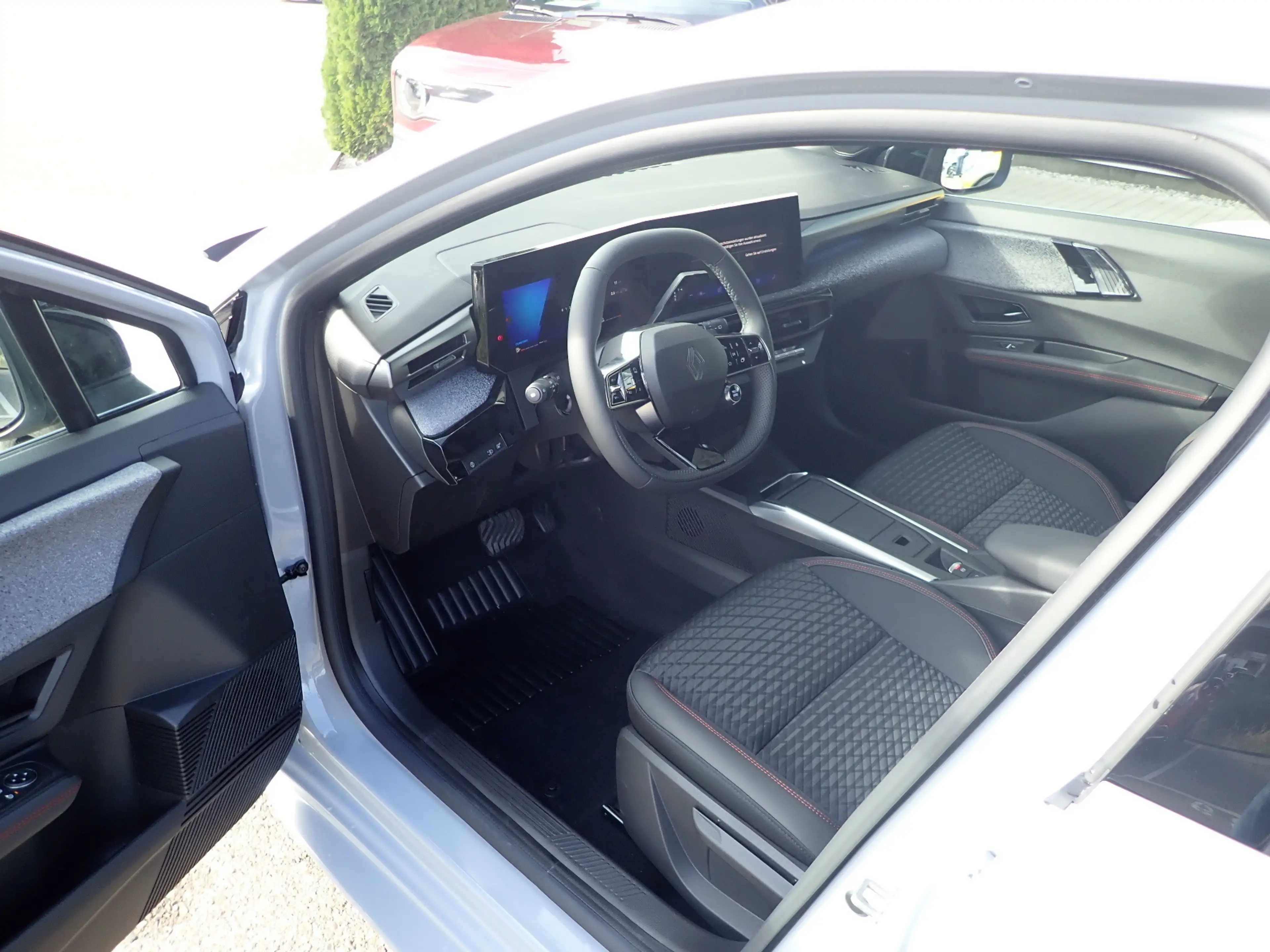 Renault Clio Techno TCe 115 EDC — photo 8