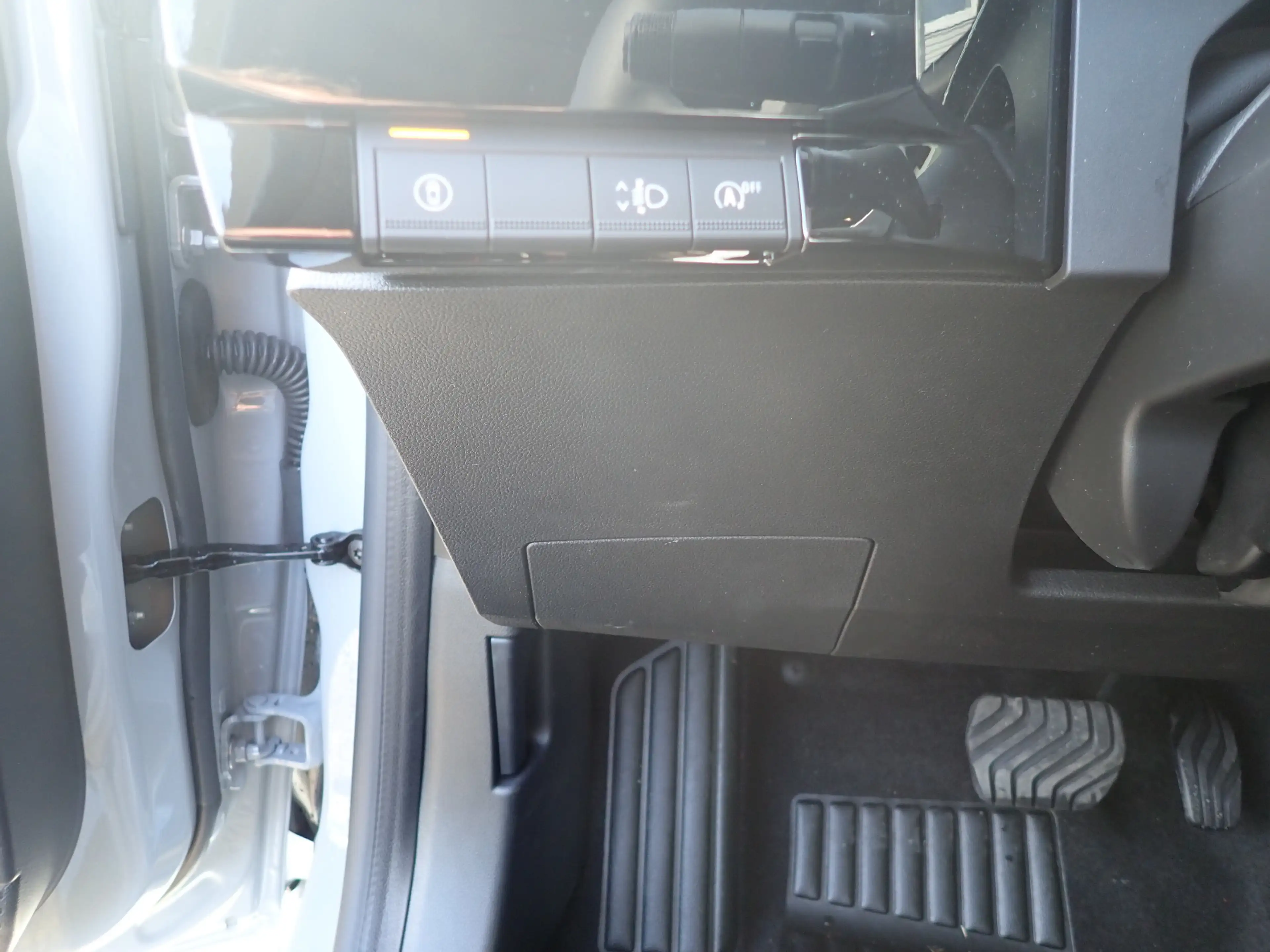 Renault Clio Techno TCe 115 EDC — photo 15