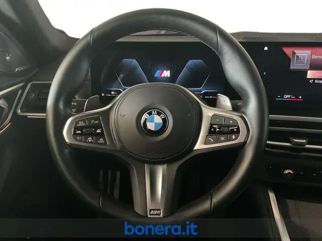 BMW 4 Series view 17