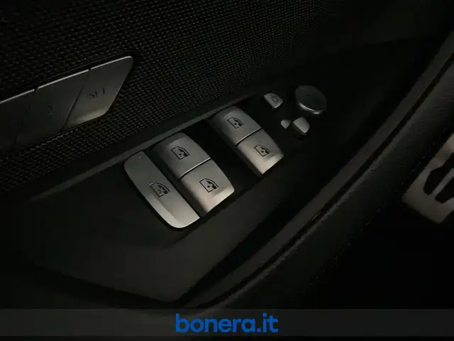 BMW 4 Series view 28