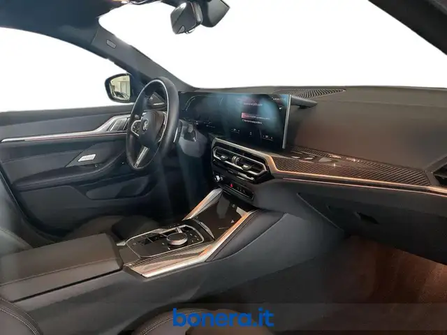 BMW 4 Series view 20