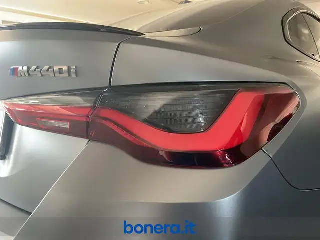 BMW 4 Series view 11