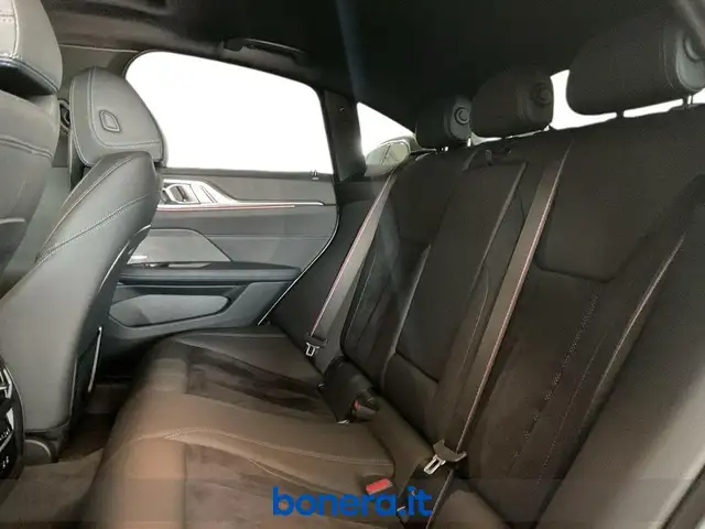BMW 4 Series view 29