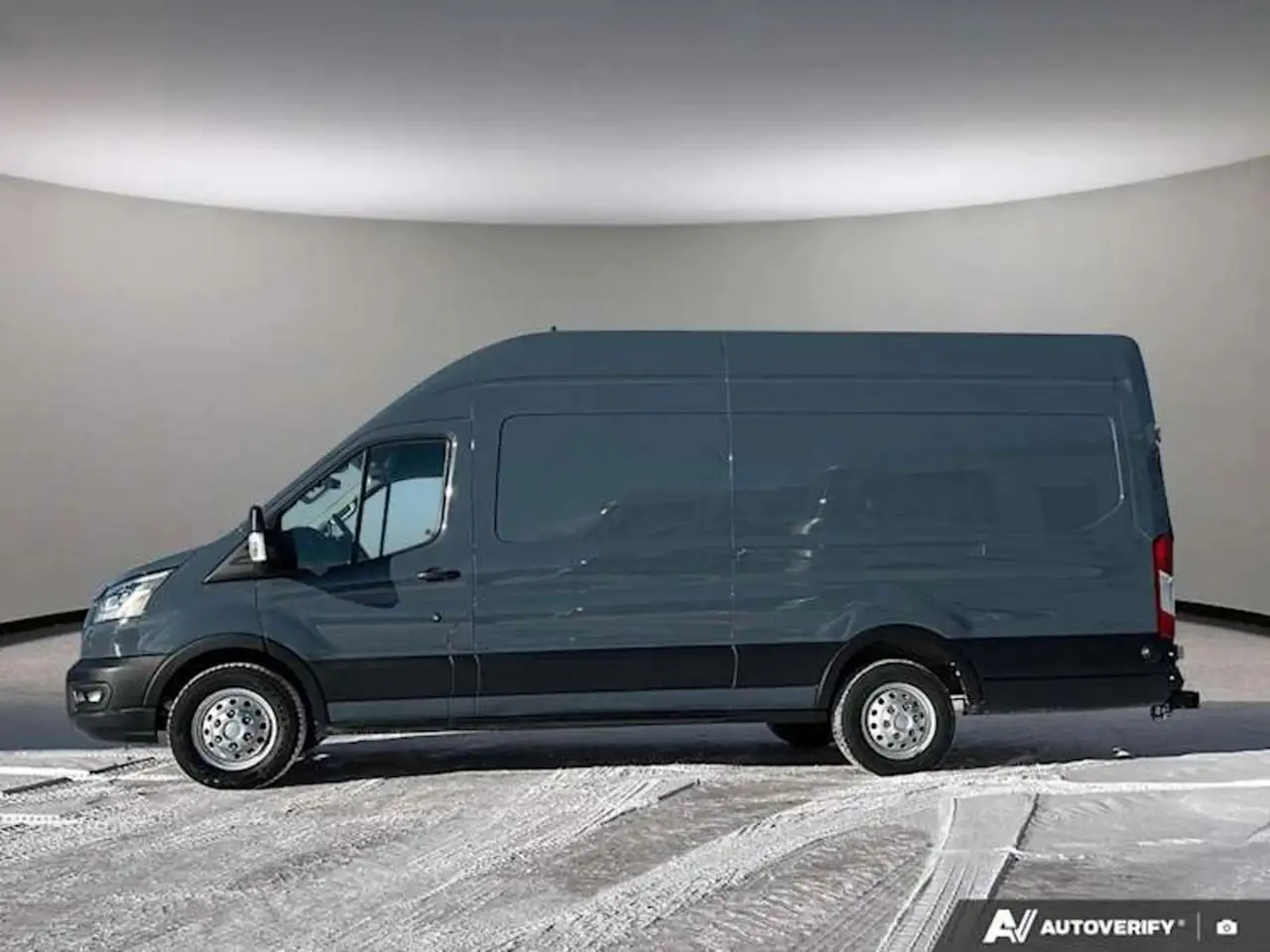Ford Transit Cargo Van снимка Ford Transit Cargo Van