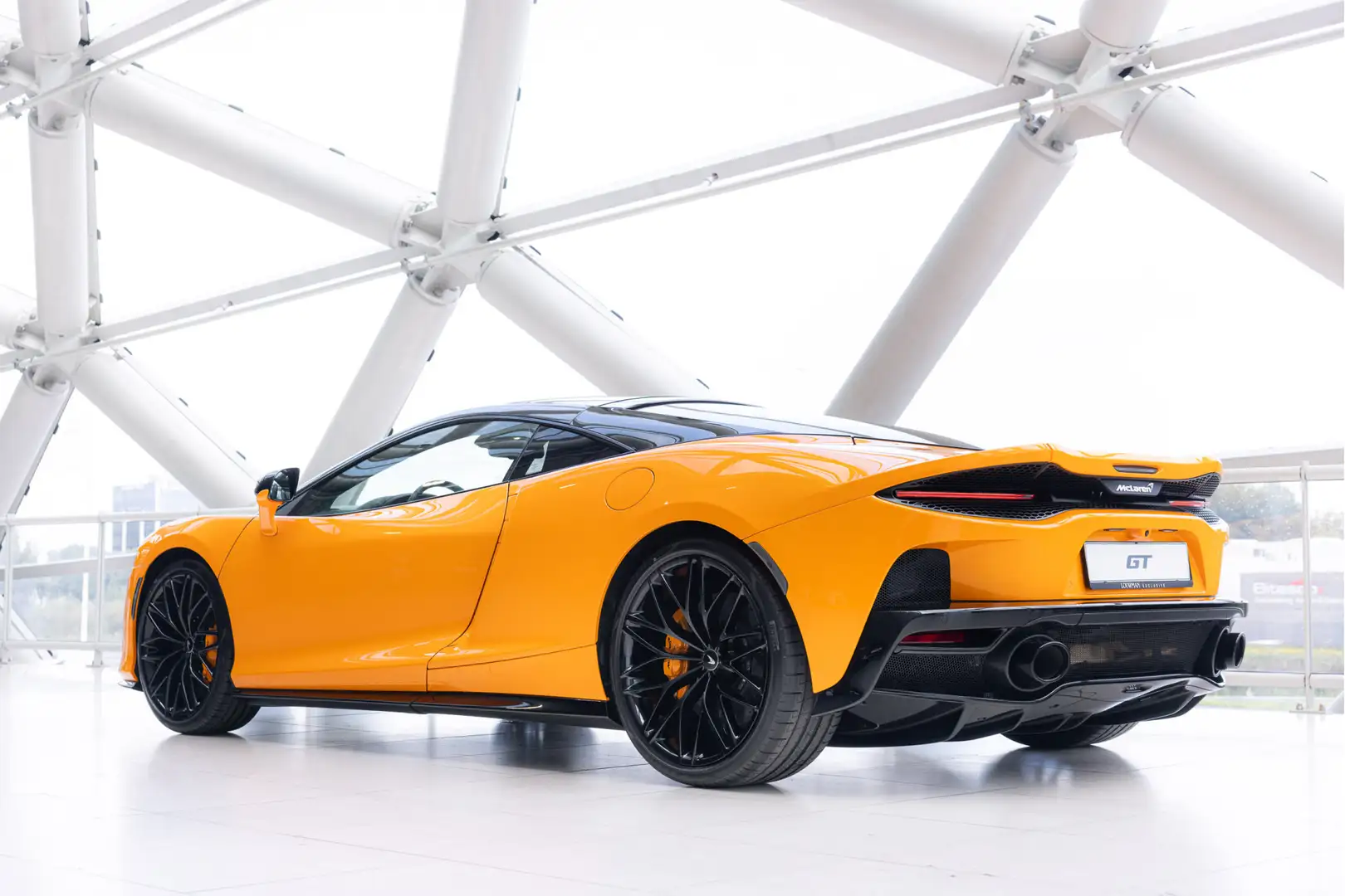 McLaren GT 4.0 V8 | Papaya Spark | Electrochromic Roof | MSO Arancione - 2