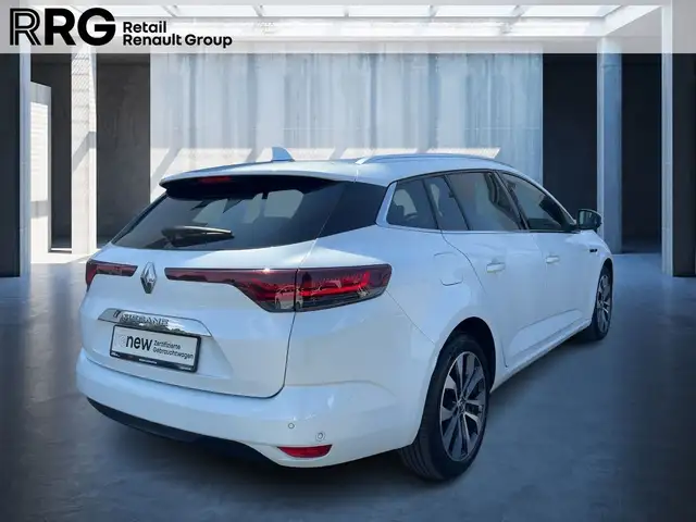 Renault Megane view 5