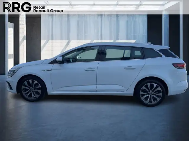 Renault Megane view 2