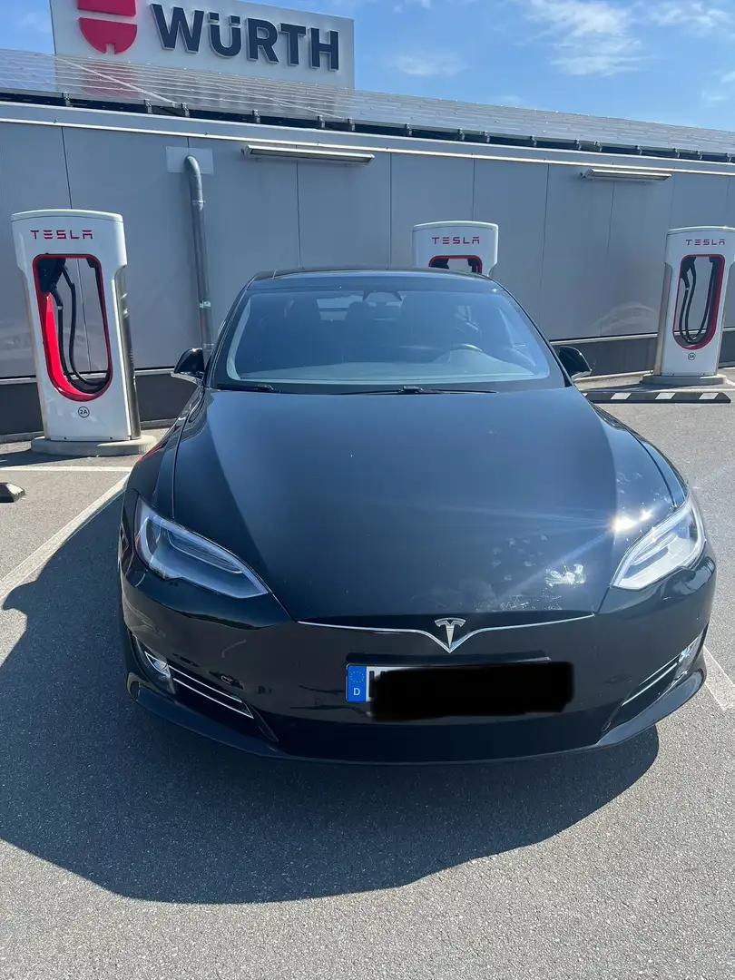 Tesla Model S Performance - 1