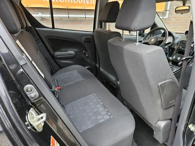 Suzuki Splash view 16