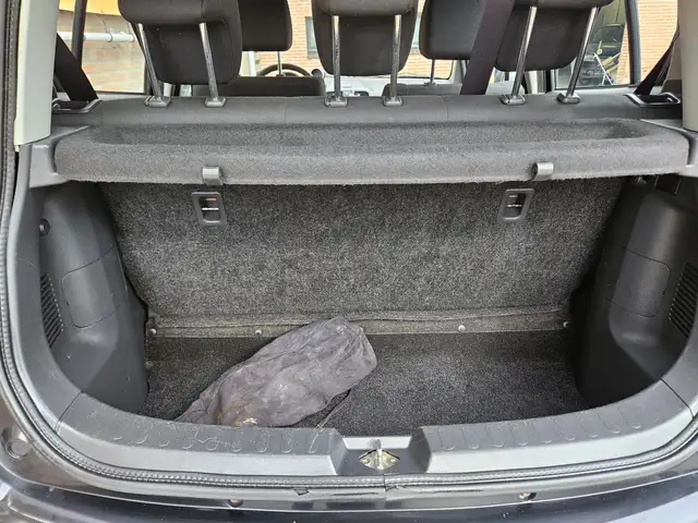 Suzuki Splash view 12