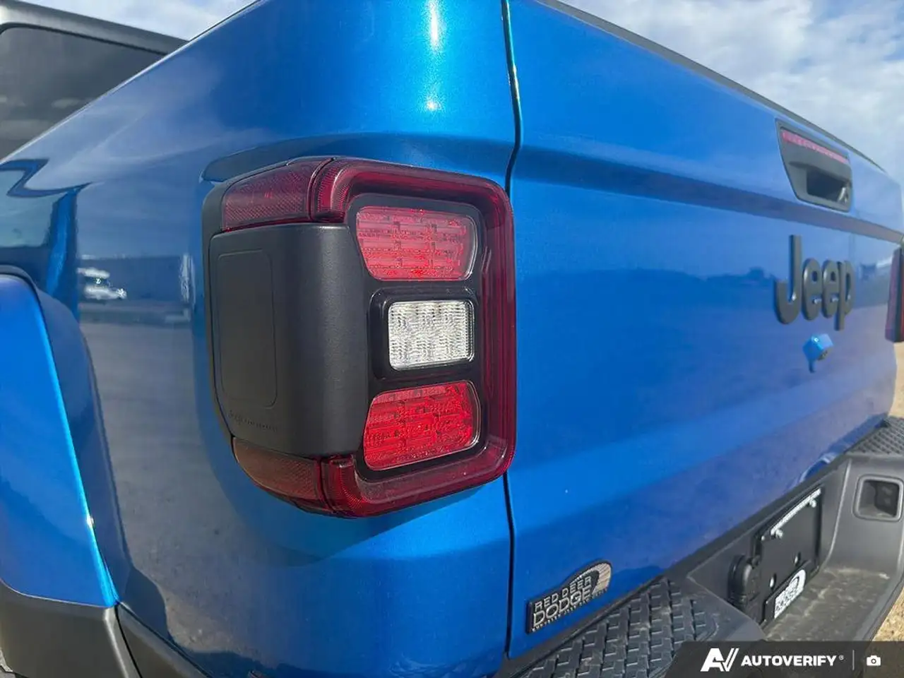Jeep Gladiator снимка Jeep Gladiator