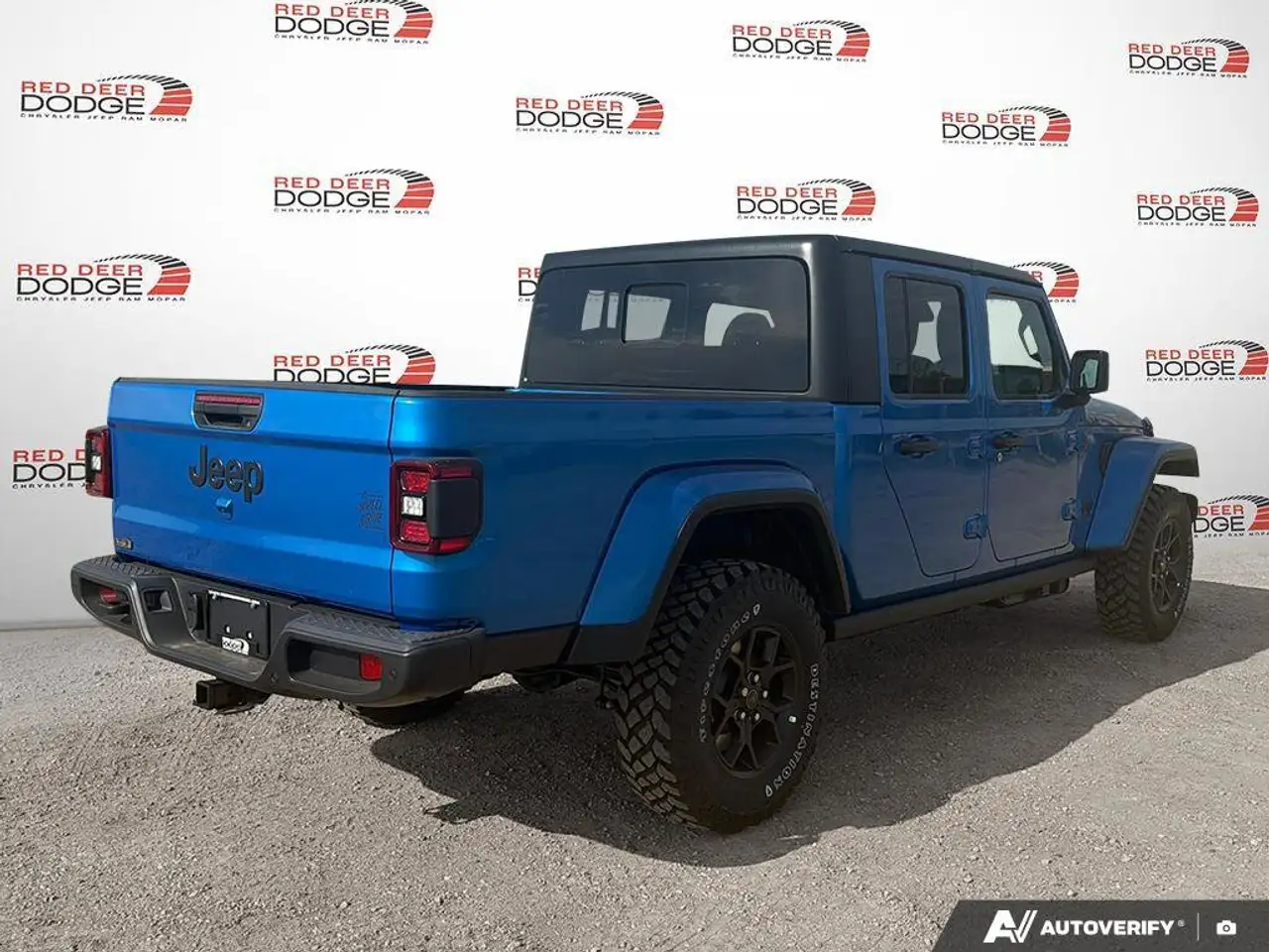Jeep Gladiator снимка Jeep Gladiator