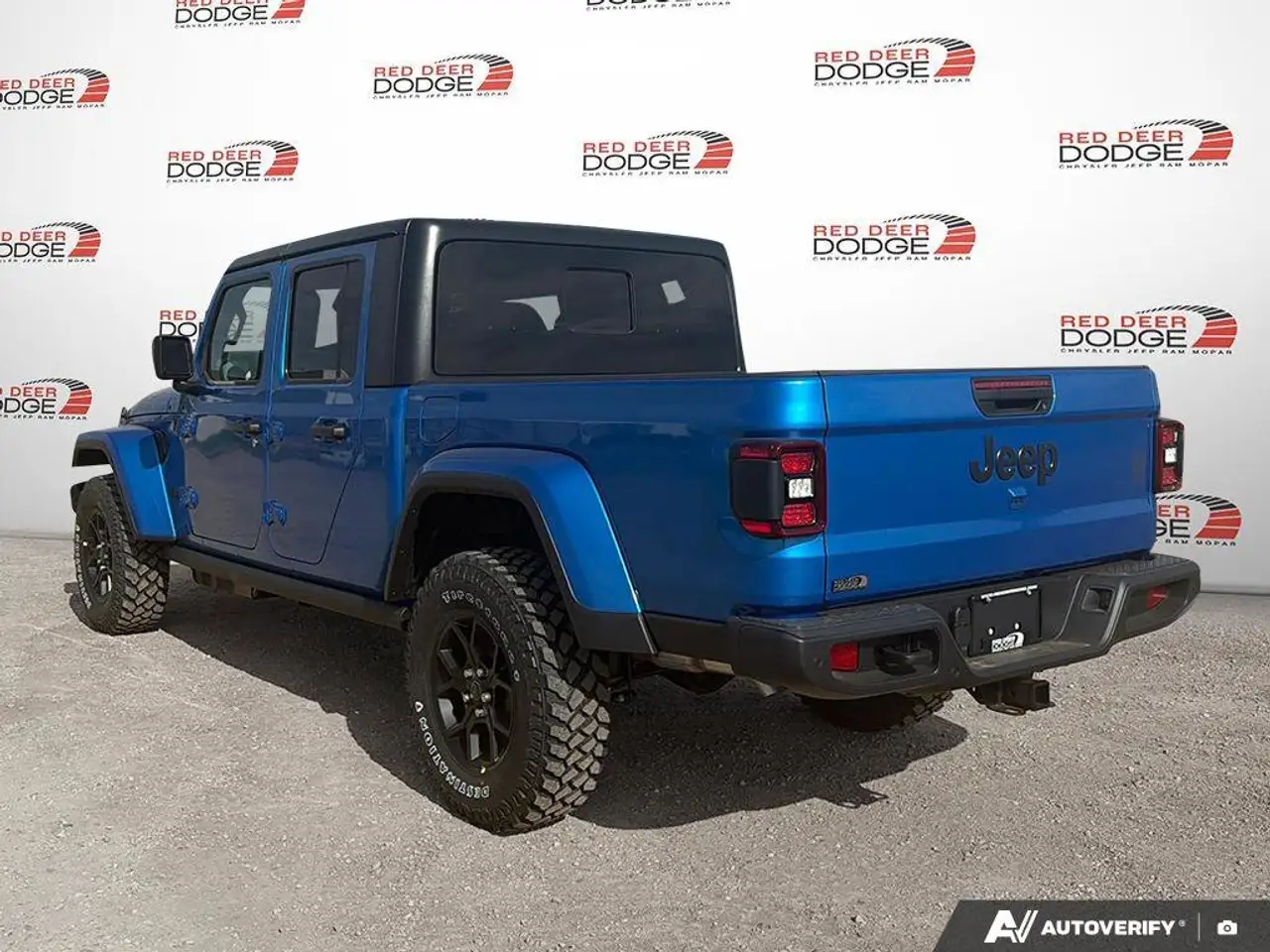 Jeep Gladiator снимка Jeep Gladiator