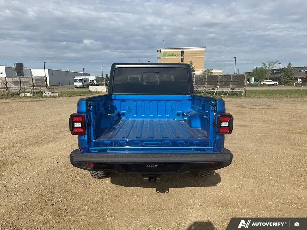 Jeep Gladiator снимка Jeep Gladiator