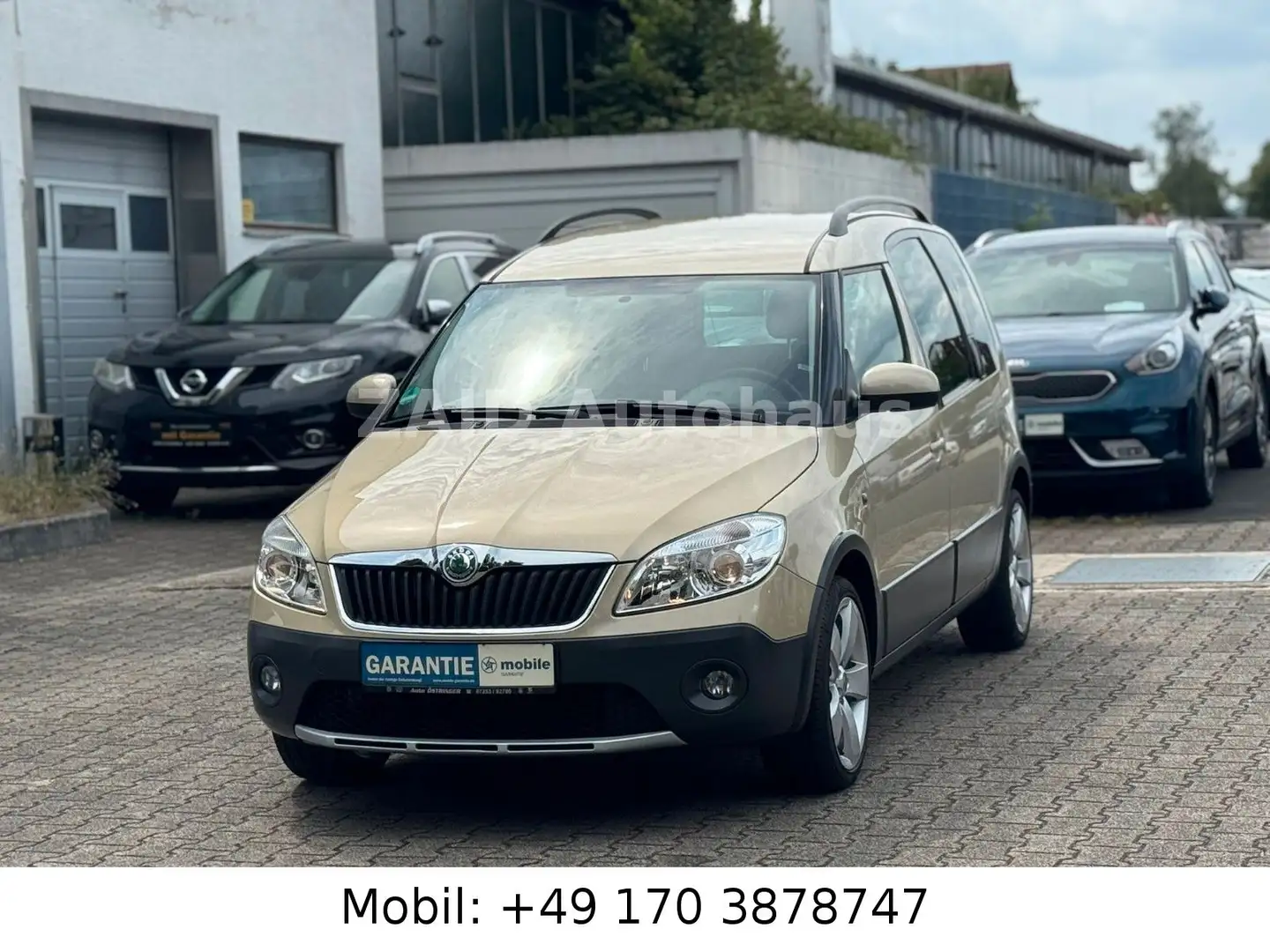 Skoda Roomster Scout*AUT.*PDC*KLIMA*AHK*1HAND Beige - 1